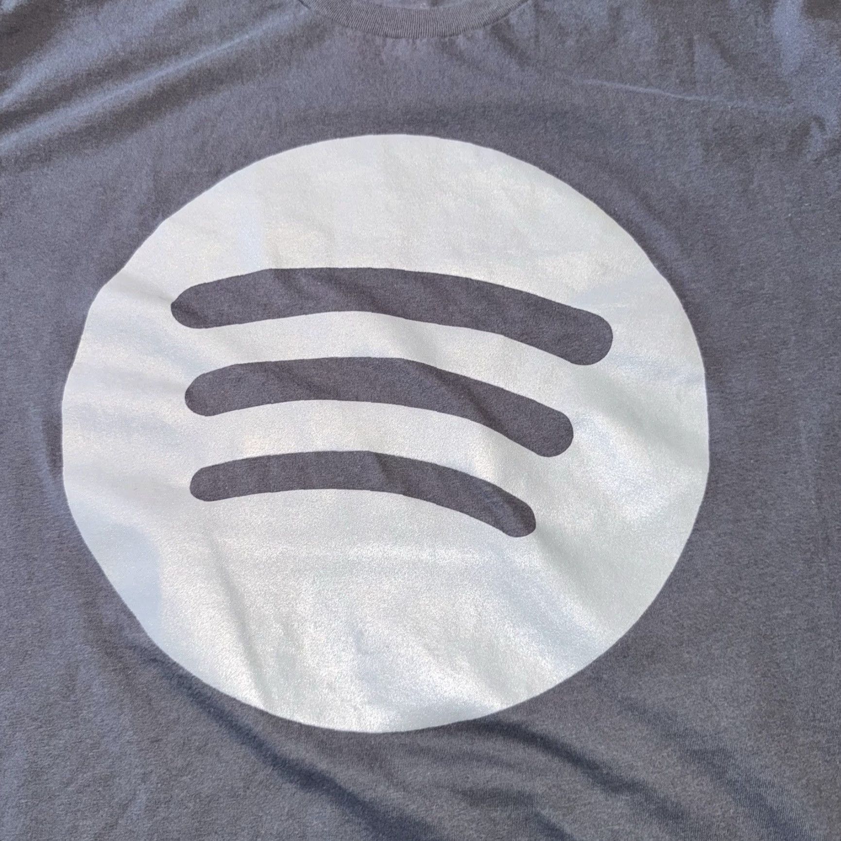 Logo 7 Spotify Logo T Shirt Gray Green Digital Music Size Large Men Short Sleeve Crew Neck Cotton Graphic Print Logo Vintage NoN/A Size US L / EU 52-54 / 3 - 4 Thumbnail
