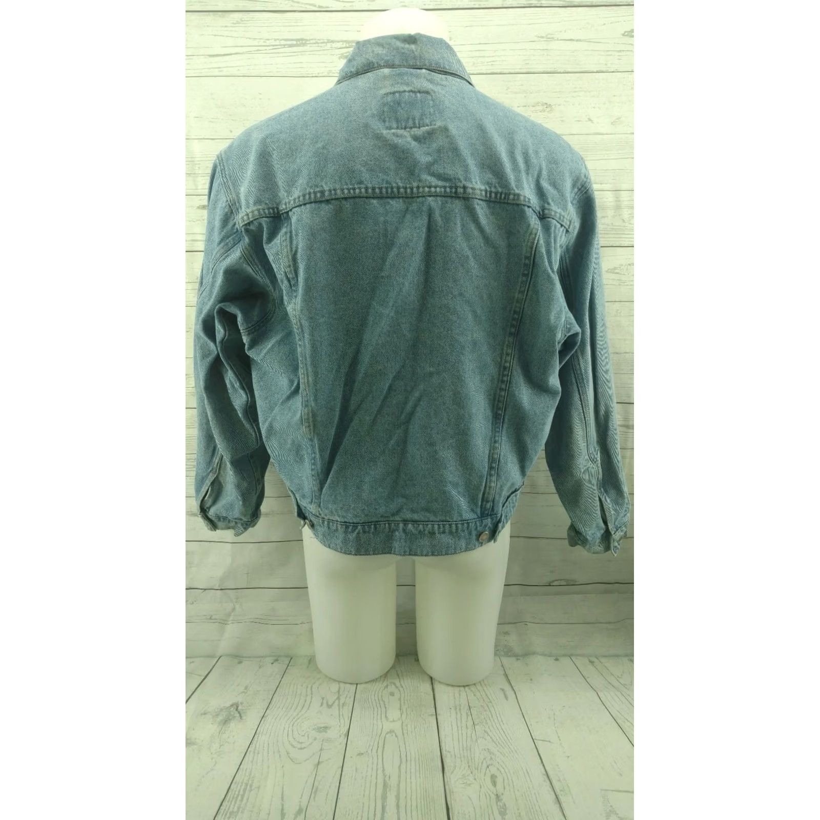 Wrangler Wrangler Hero Men's Classic Denim Jean Jacket Size Large Trucker, Blue, Button Closure, 100% Cotton Denim, Regular Fit, Hip Length, Vintage: No Size US 33 - 7 Thumbnail
