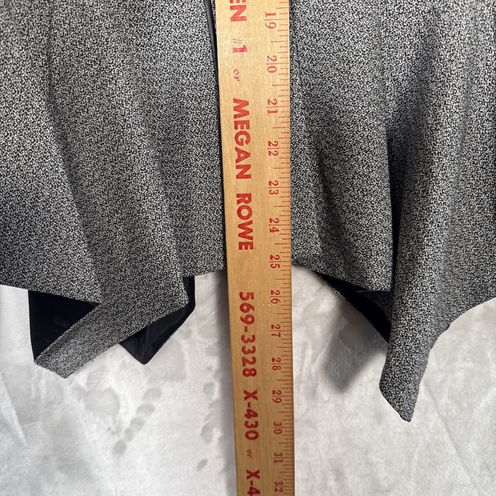 Bebe Bebe tweed jacket blazer w/ Faux leather accent Sz 8 Padded Size M / US 6-8 / IT 42-44 - 10 Thumbnail
