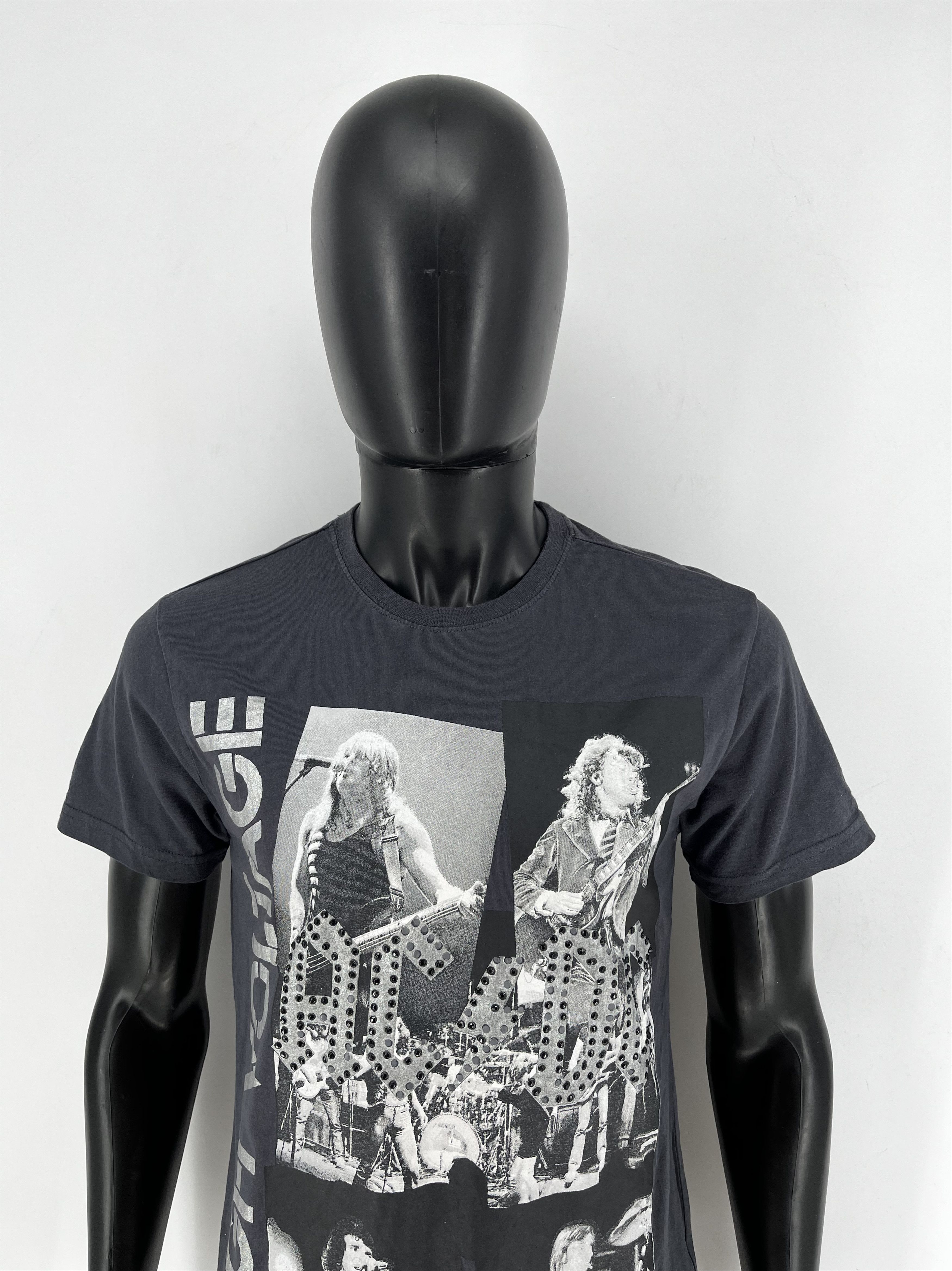 Band Tees VINTAGE Y2K ACDC TEE SHIRT BAND TEE Size S Size US S / EU 44-46 / 1 - 10 Thumbnail
