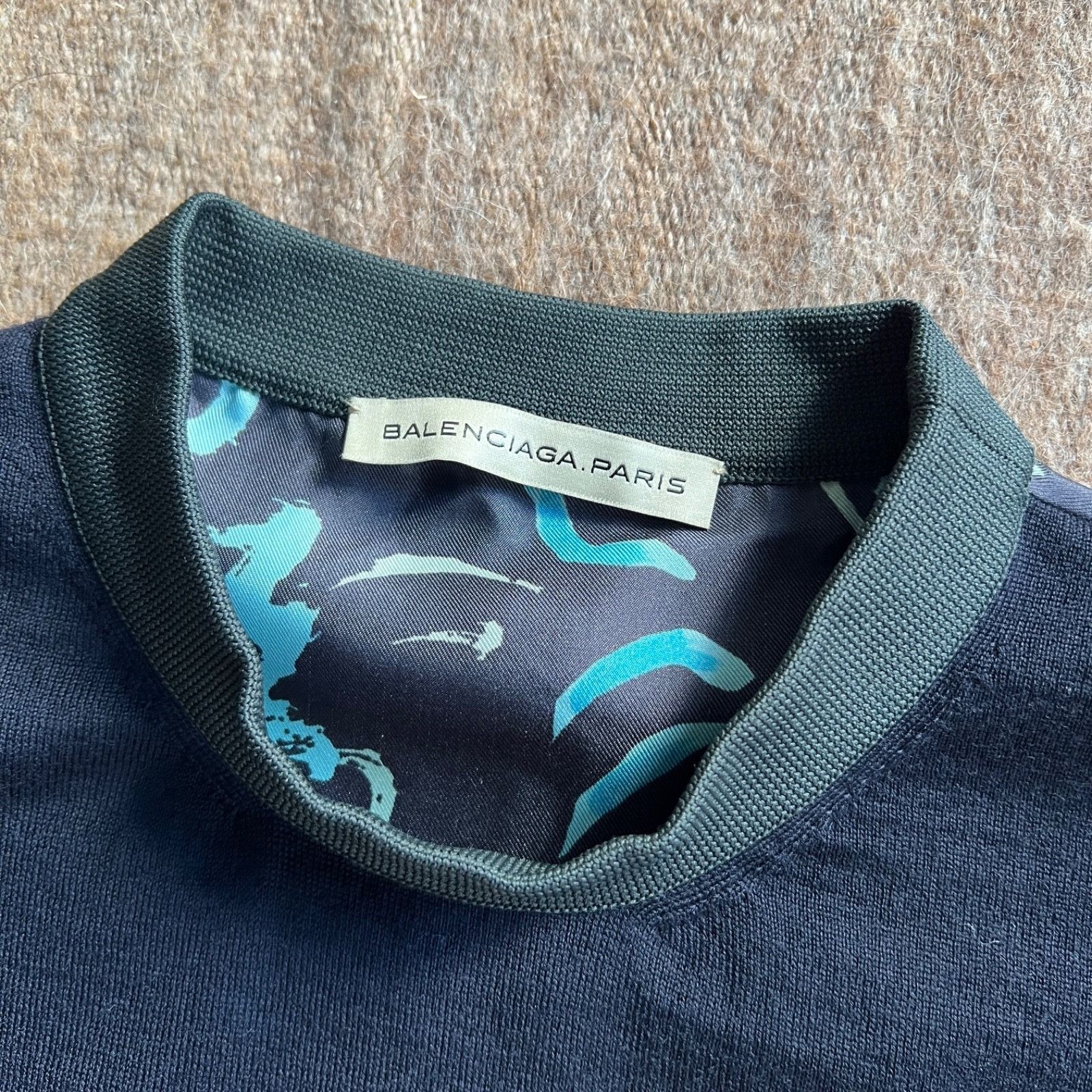 Balenciaga Balenciaga Paris Abstract Back Print Sweater 9493AC Size M / US 6-8 / IT 42-44 - 4 Thumbnail