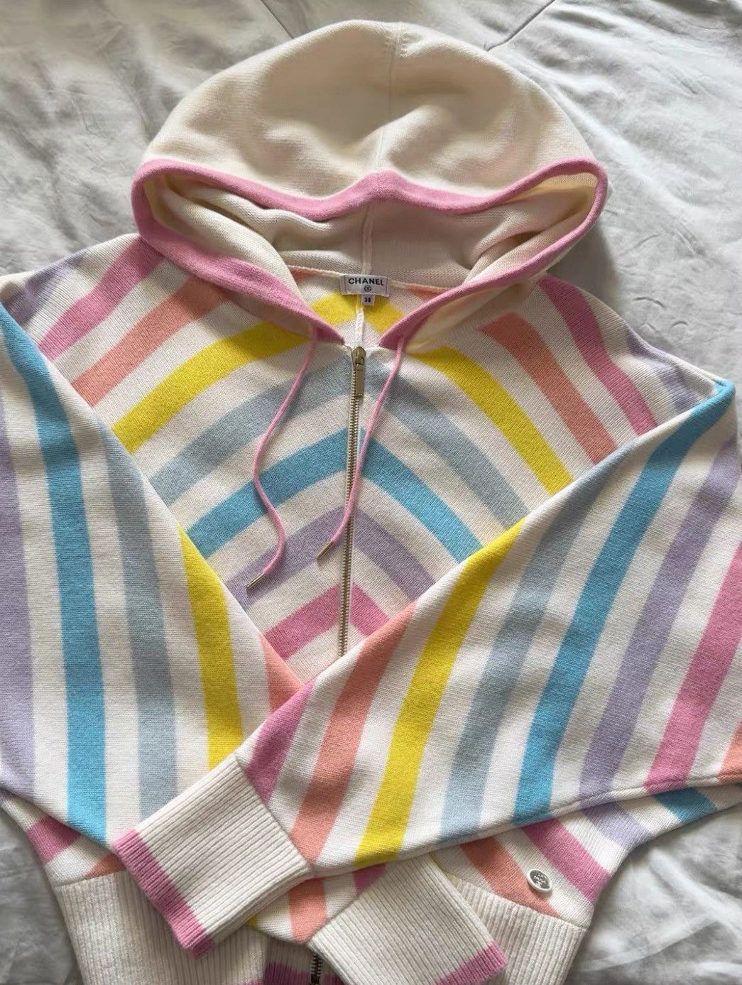 Chanel Chanel knit hoodie Size XS / US 0-2 / IT 36-38 - 1 Thumbnail