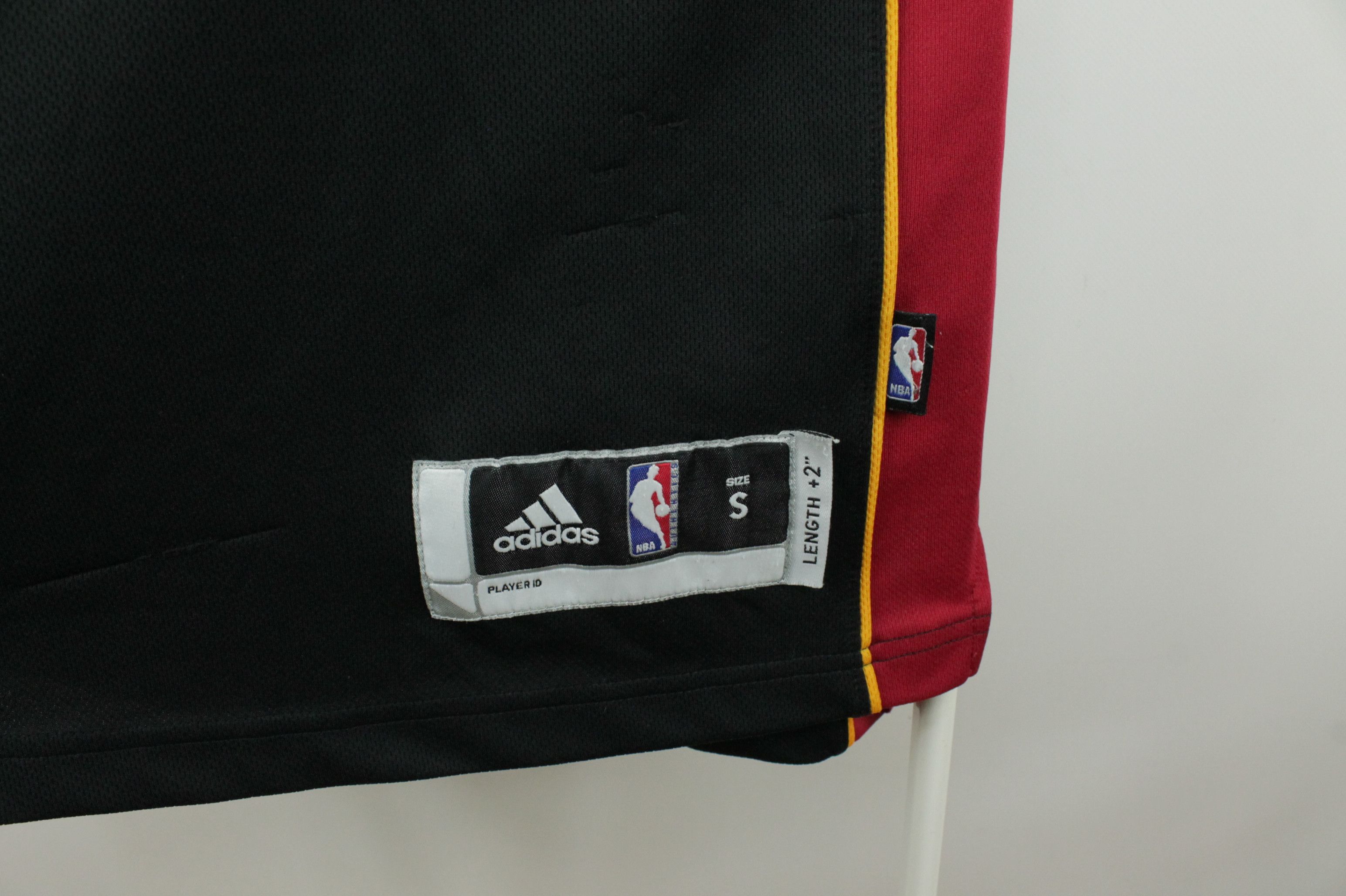 Adidas × NBA Adidas 2010 LEBRON JAMES #6 MIAMI HEAT AWAY JERSEY Size US S / EU 44-46 / 1 - 5 Thumbnail
