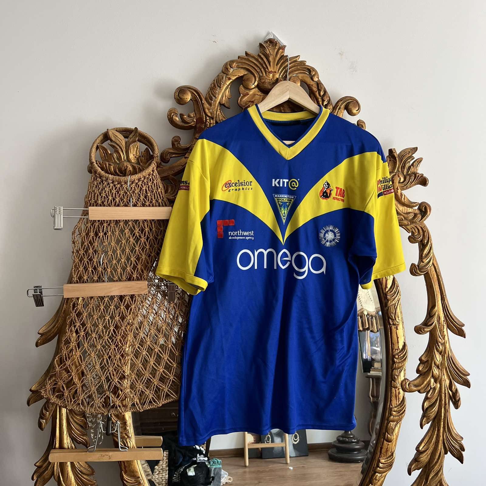 Canterbury of New Zealand Warrington Wolves Rugby Home Shirt 2004 #1 Phil Sz XL Jersey Size US XL / EU 56 / 4 - 1 Thumbnail