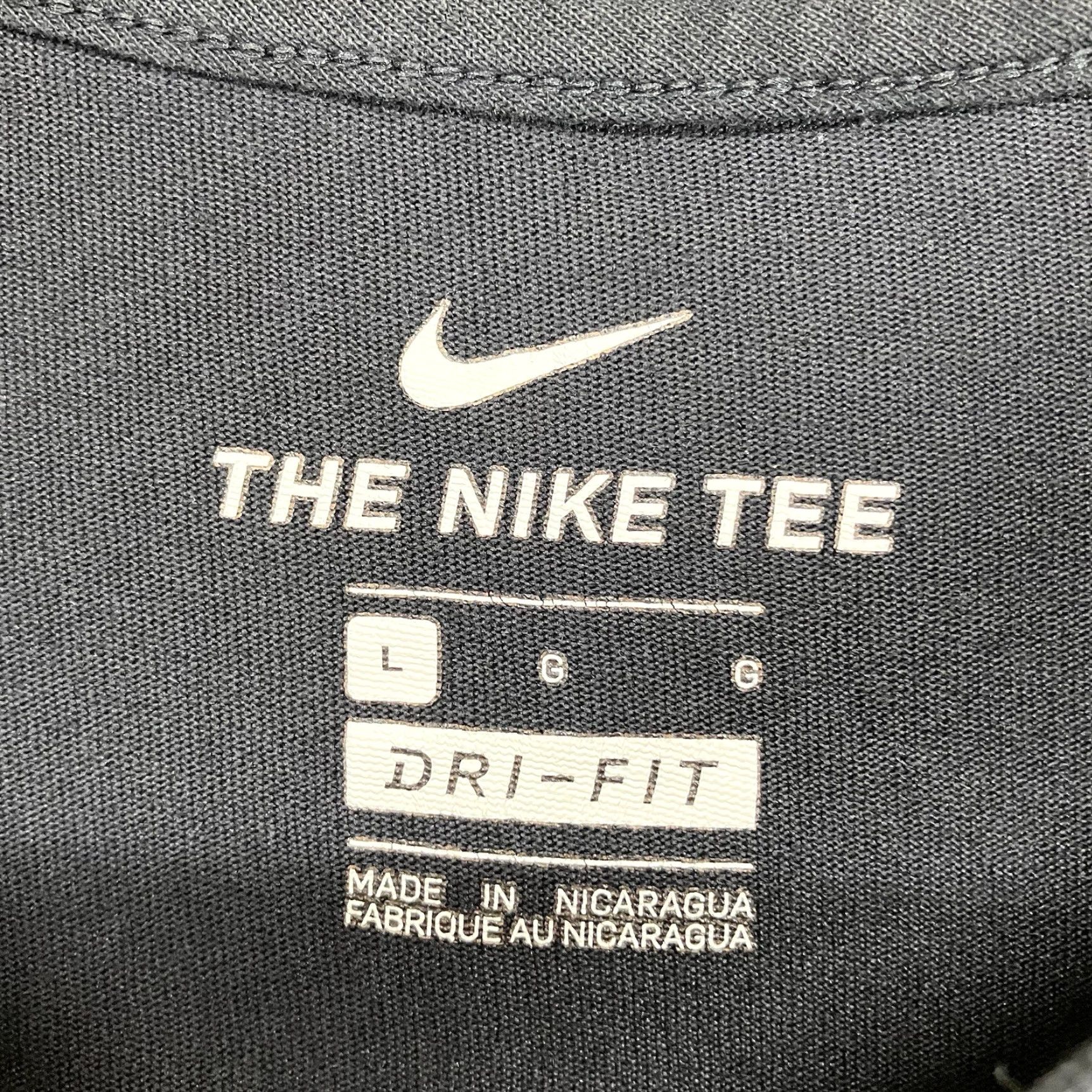 Nike Nike Dri-Fit T-Shirt Mens Large Black Short Sleeve Front Red & White Graphic Size US L / EU 52-54 / 3 - 4 Thumbnail