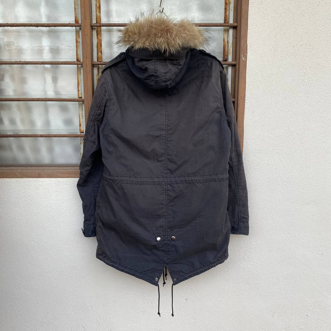 Alpha Industries Vintage Alpha Industries M-51 Fishtail Fur Parka Faded Black Size US XL / EU 56 / 4 - 6 Thumbnail