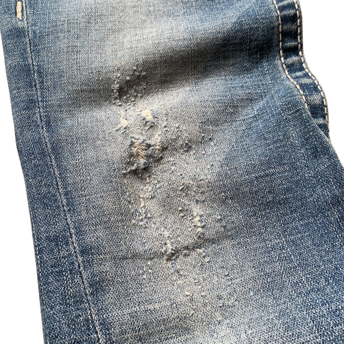 True Religion 2000’s True Religion Joey Distressed Bootcut Flare Pants Size US 28 / EU 44 - 6 Thumbnail