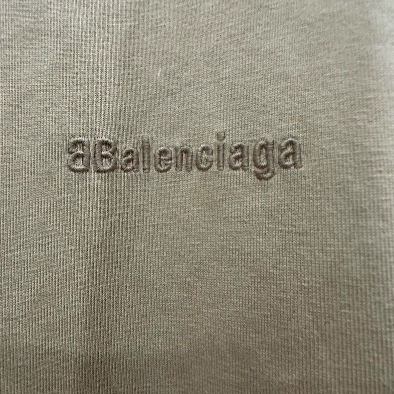 Balenciaga Balenciaga Khaki embroidered Logo short sleeve Size US S / EU 44-46 / 1 - 4 Thumbnail