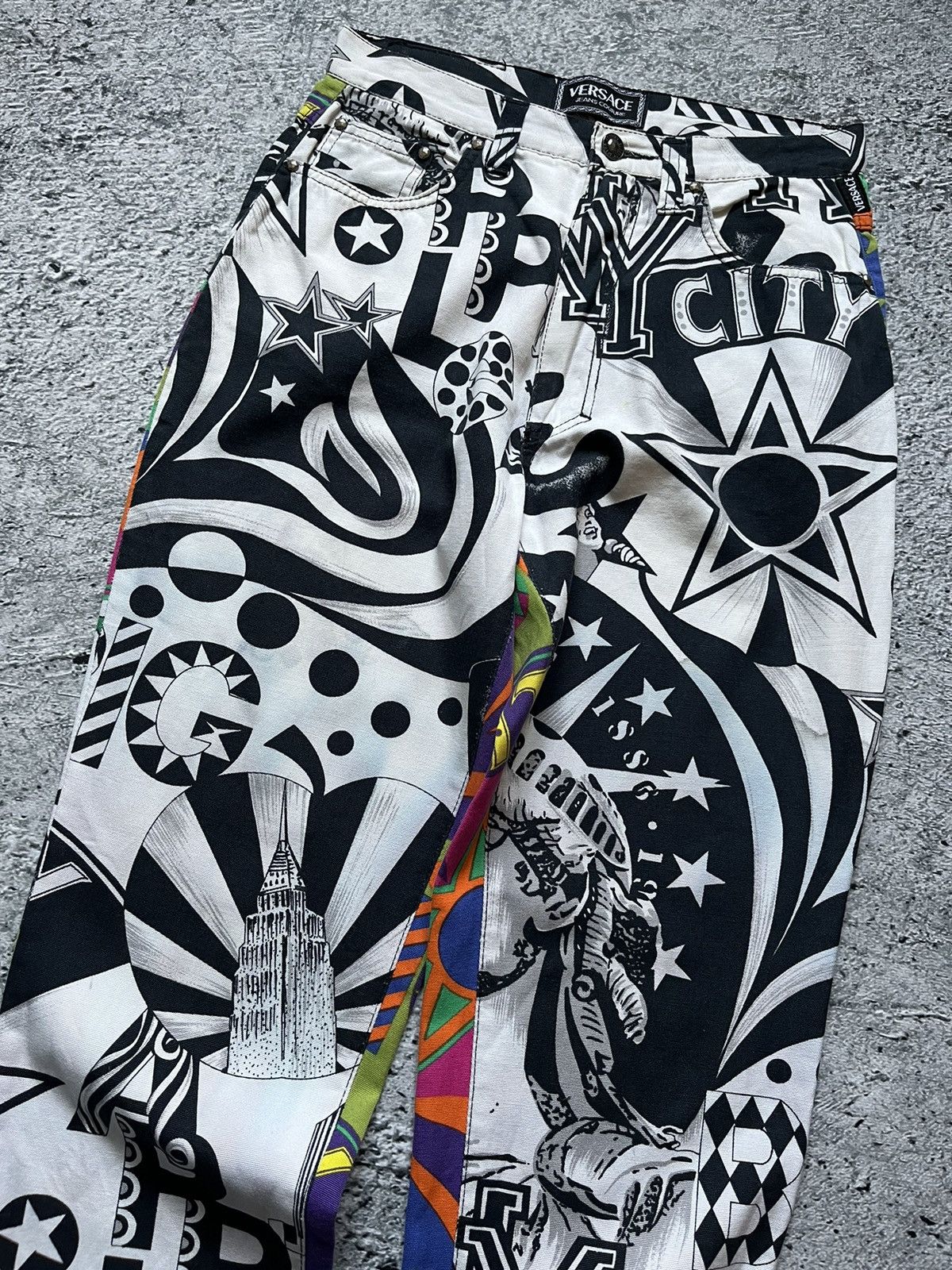 Versace × Versace Jeans Couture × Versus Versace 80’s New York City all print denim jeans pants rare archive Size 31" - 8 Thumbnail