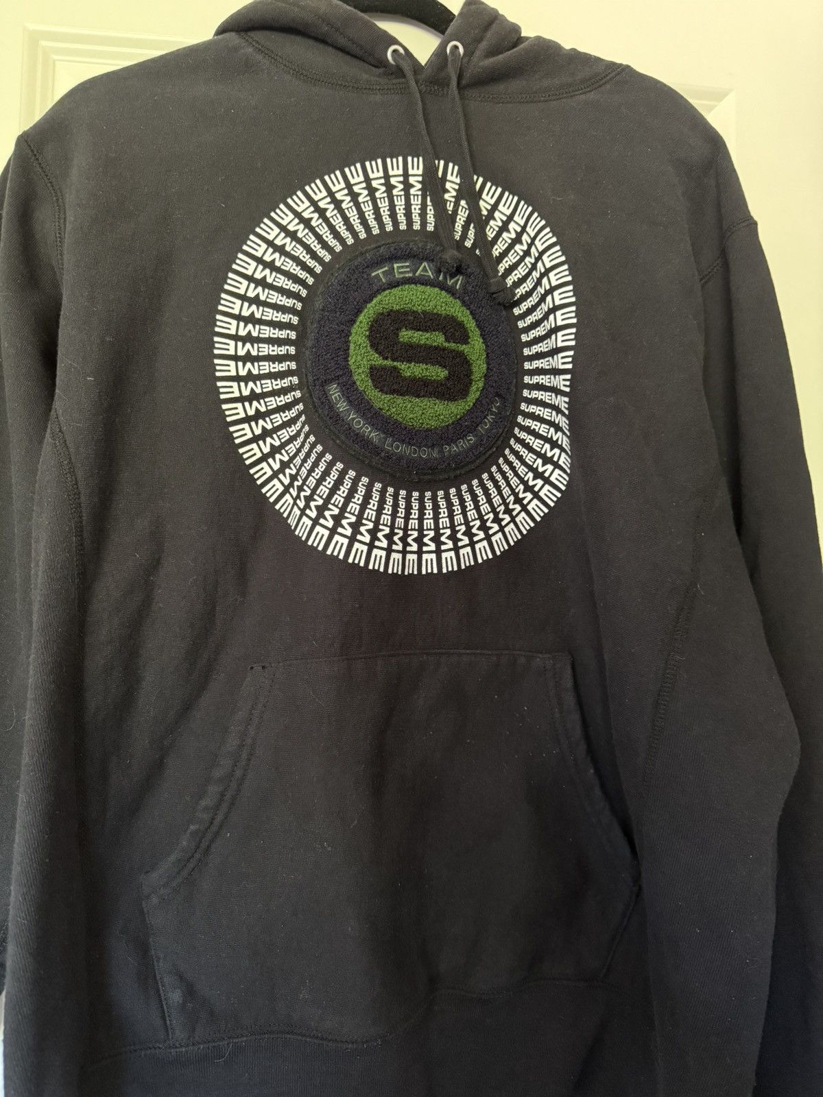 Supreme Team Supreme Chenille Appliqué Circle Hooded Sweatshirt Size US L / EU 52-54 / 3 - 4 Thumbnail