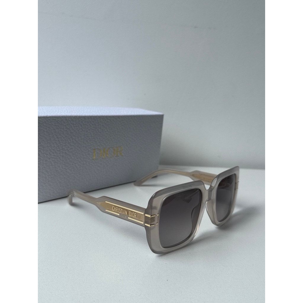 Dior NEW Dior Signature S11I Square Sunglasses in Milky White Size ONE SIZE - 3 Thumbnail