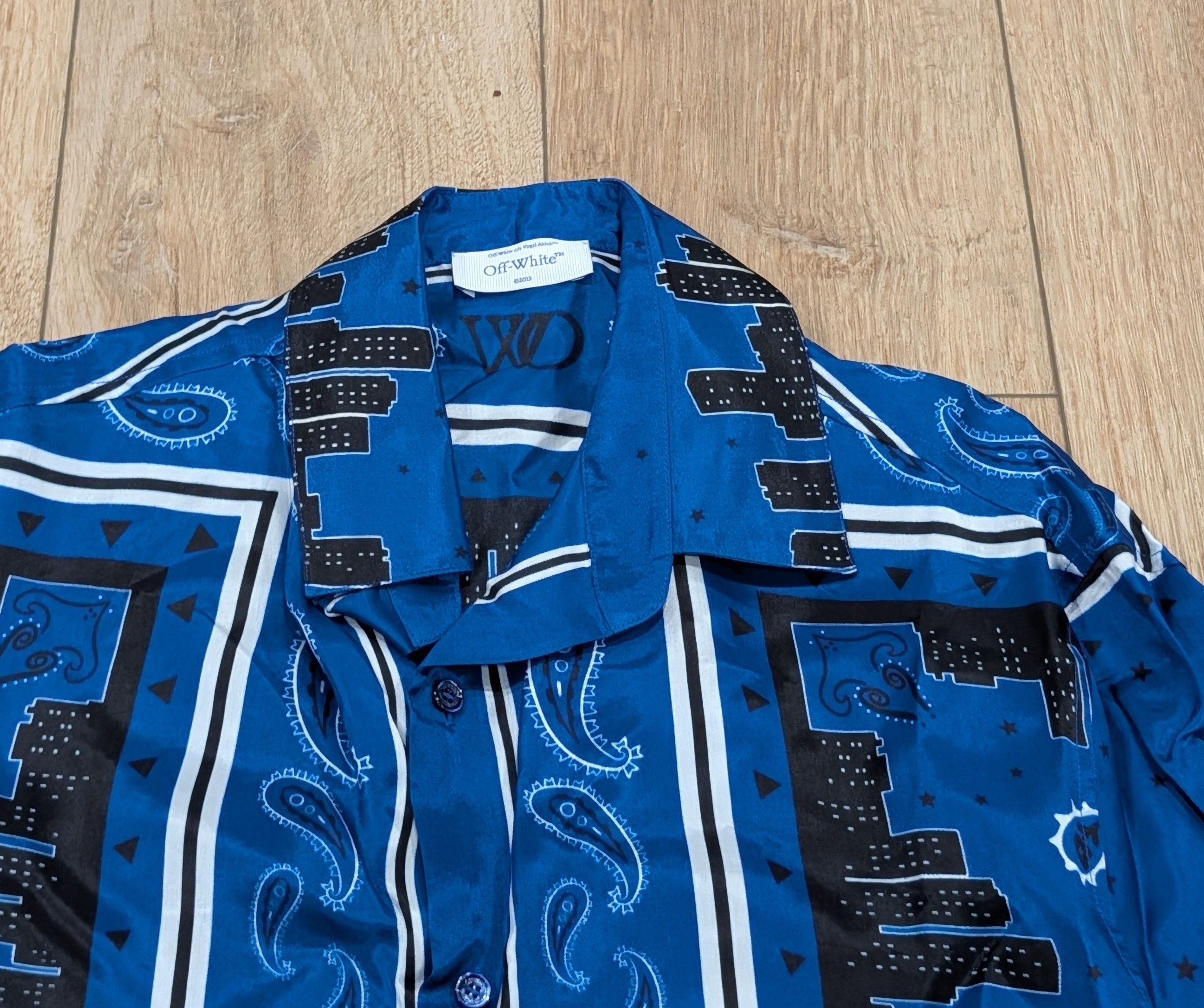 Off-White Off-White Bandana Satin Button Up Shirt Blue/Multi Medium Size US M / EU 48-50 / 2 - 2 Thumbnail