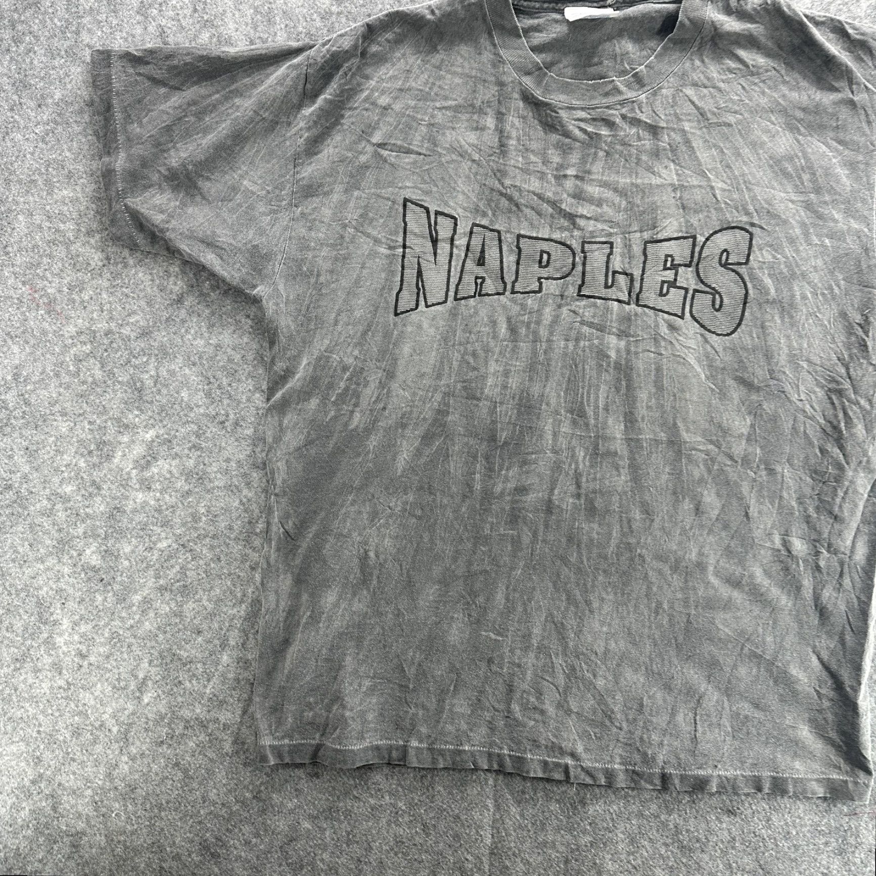 Vintage VINTAGE Naples Shirt Mens XL Gray USA Made Single Stitch Graphic 90s TM MB Activewear T-Shirt Short Sleeve Crew Neck Cotton Graphic Print Travel Mens Size US XL / EU 56 / 4 - 3 Thumbnail