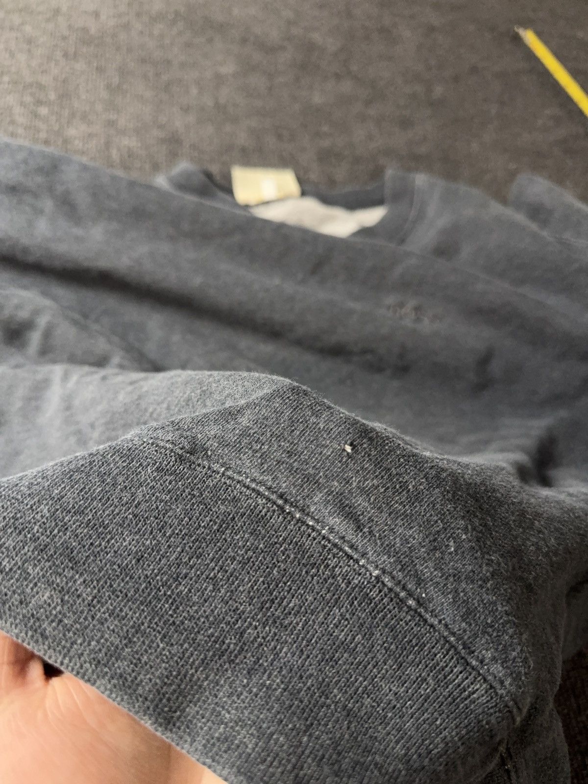 Hugo Boss 00s Hugo Boss Distressed Crewneck Sweatshirt Minimal Logo L Size US L / EU 52-54 / 3 - 16 Thumbnail