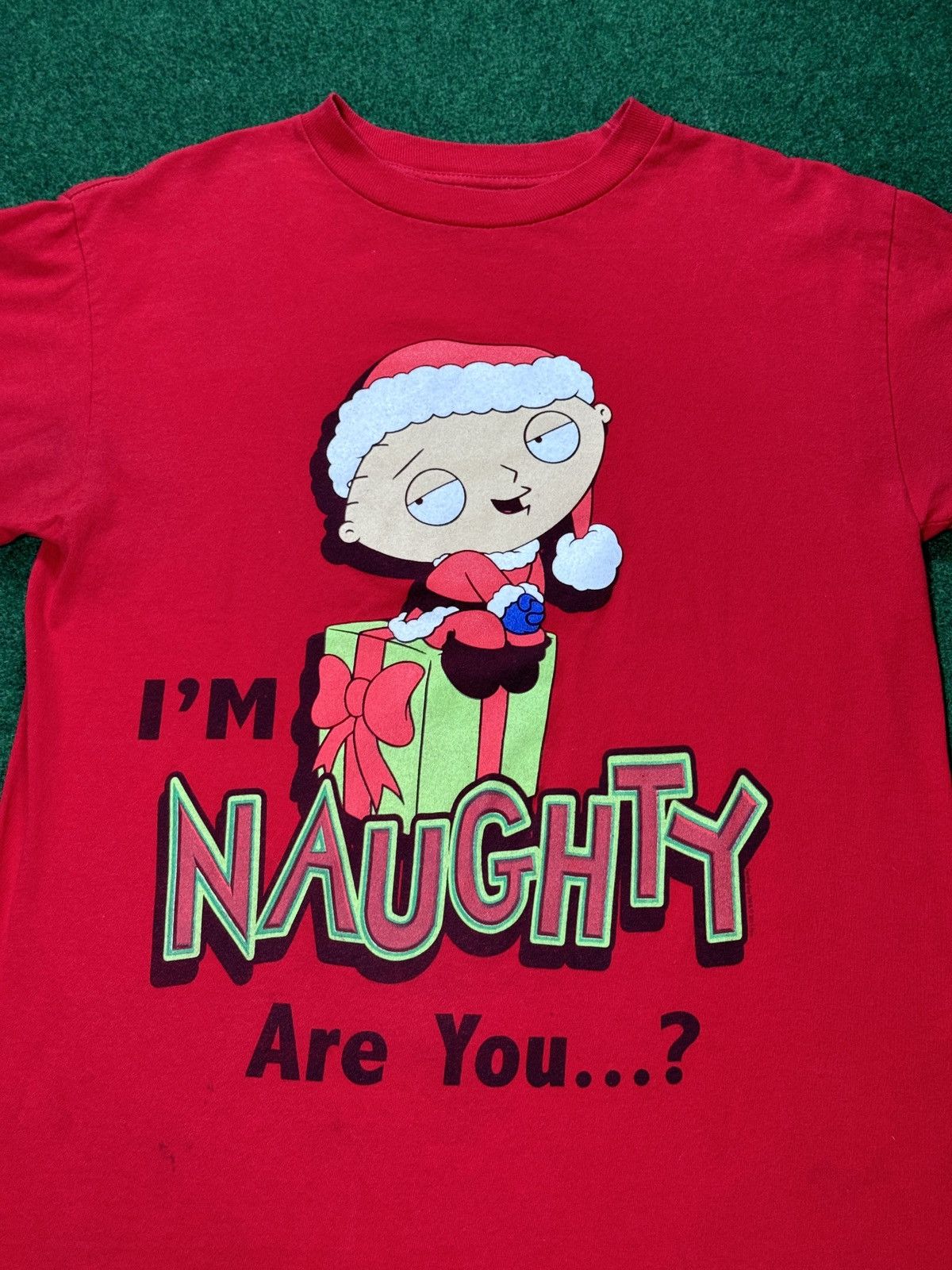 Vintage Y2K Family Guy Christmas Stewie I’m Naughty Med Red T Shirt Size US M / EU 48-50 / 2 - 2 Thumbnail