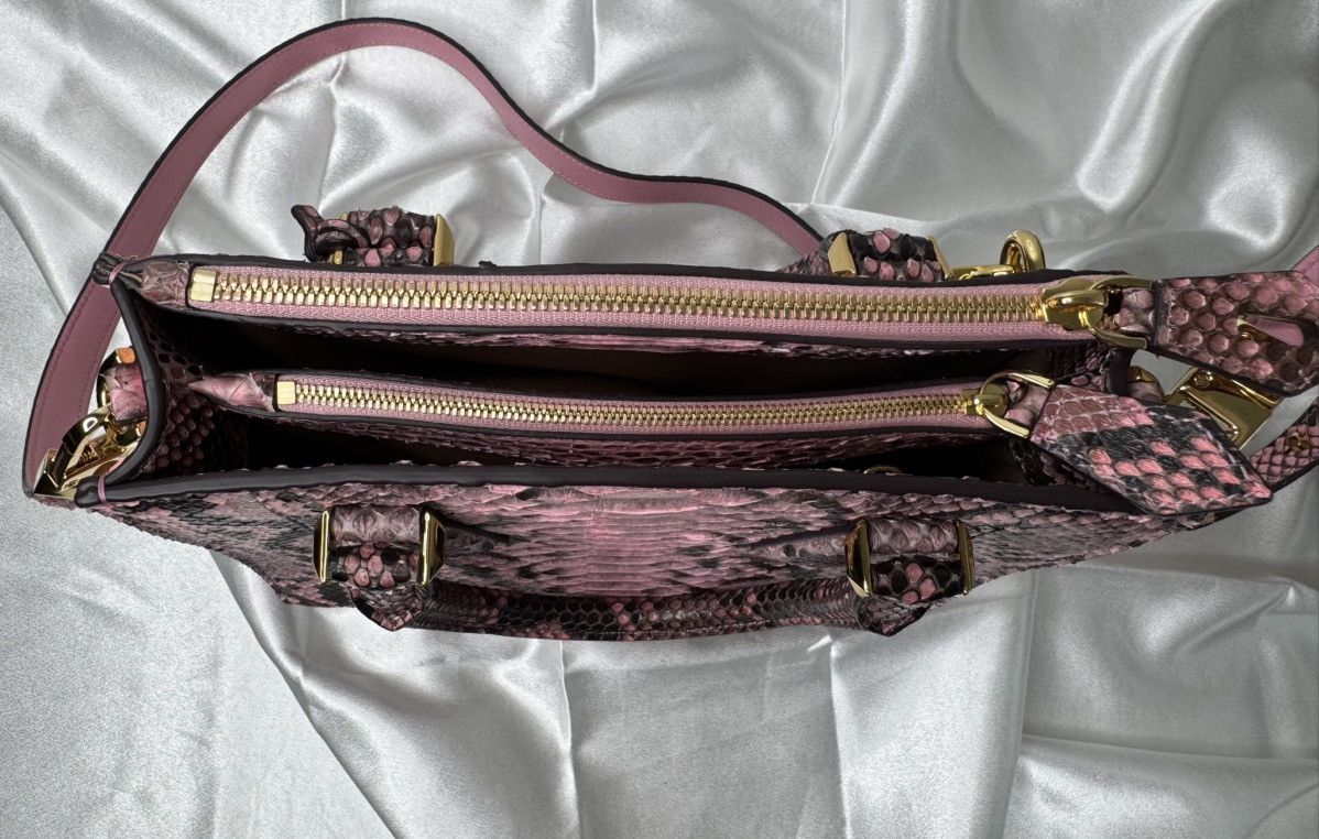 Michael Kors RARE 2015 Michael Kors Pink Python Casey Satchel Bag Size ONE SIZE - 16 Thumbnail