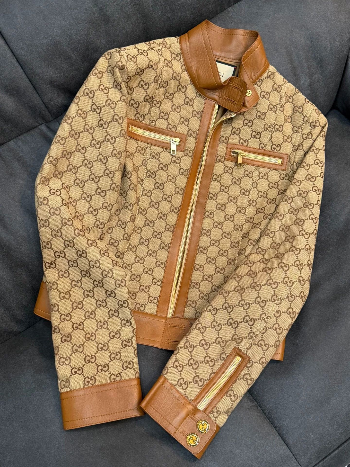 Gucci Gucci Women's Coat Size 36 Size XS / US 0-2 / IT 36-38 - 1 Thumbnail