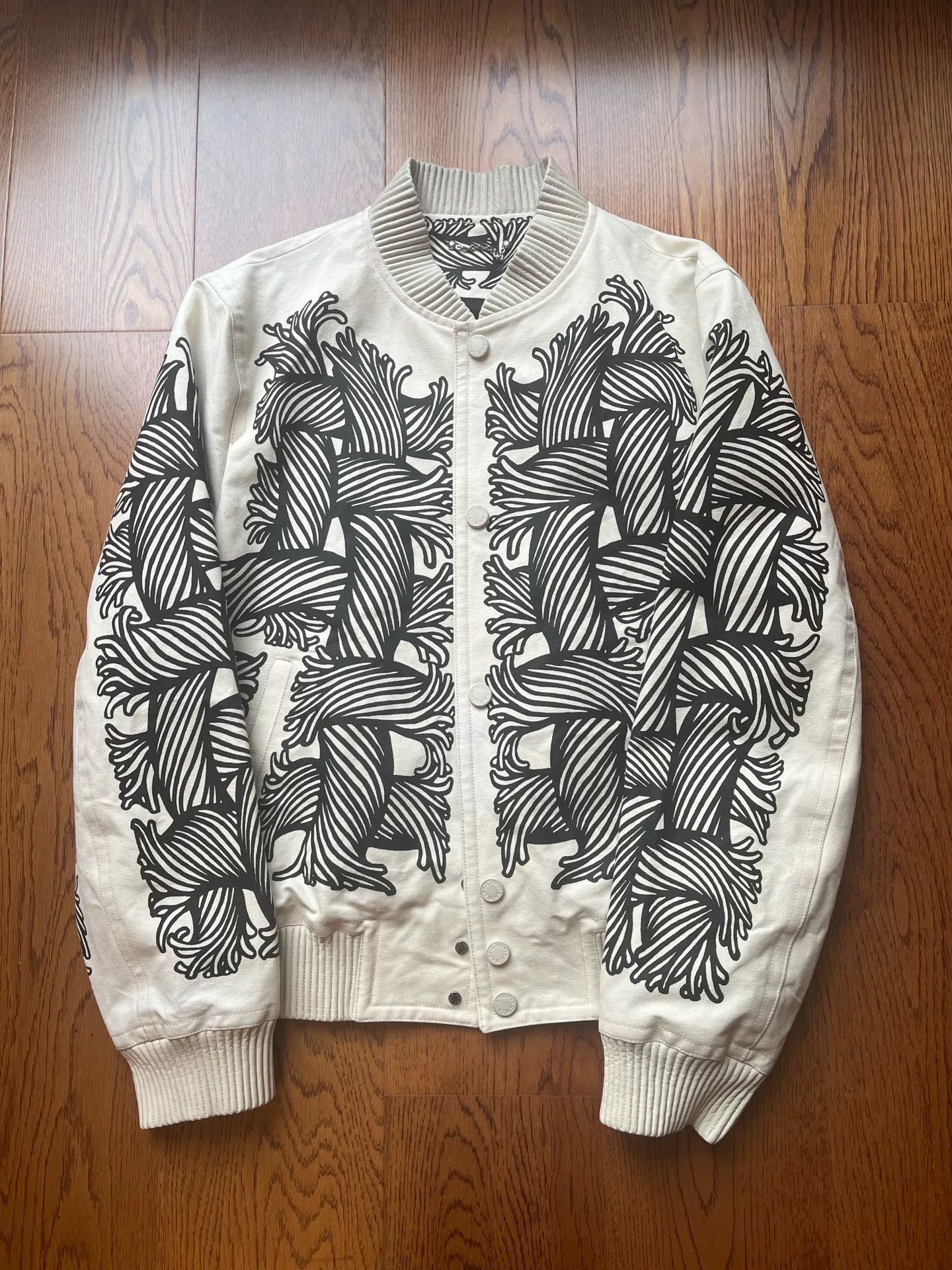 Louis Vuitton louis vuitton nemeth collaboration jacket Size US L / EU 52-54 / 3 - 1 Thumbnail