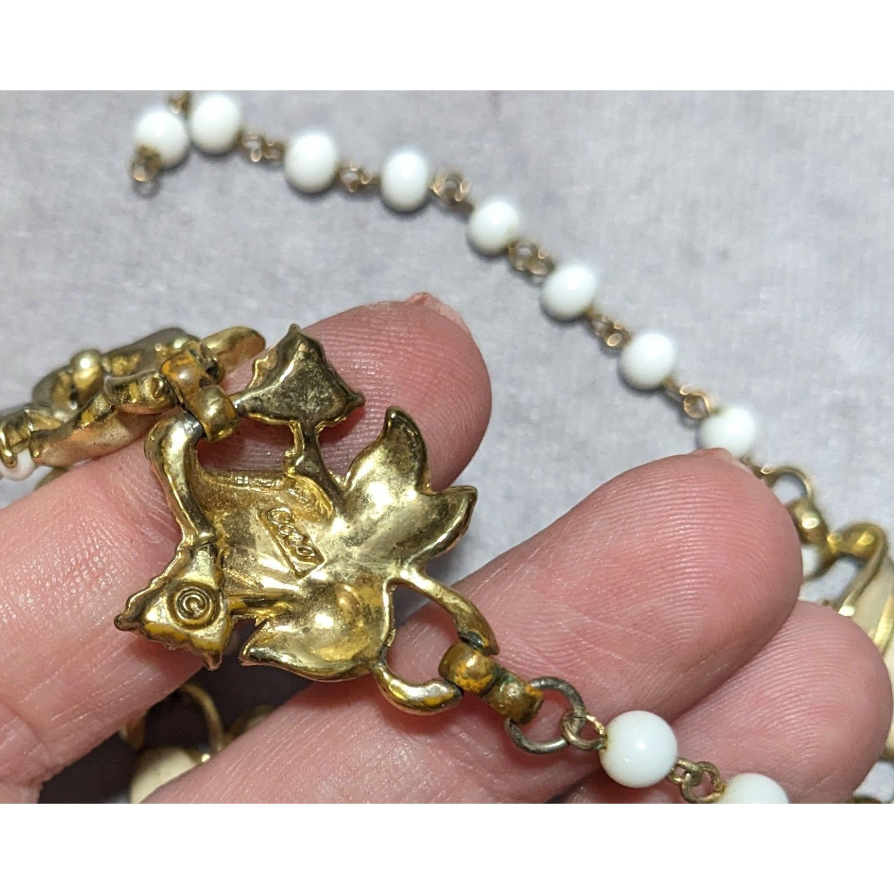 Other Vintage 50s Beige Leaf Floral Coro Necklace Size ONE SIZE - 12 Thumbnail