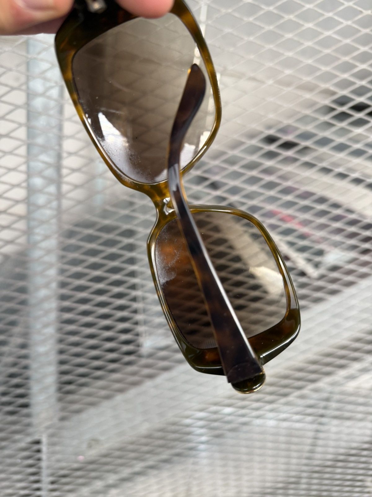 Gucci Gucci Leopard Sunglasses with Case Size ONE SIZE - 10 Thumbnail