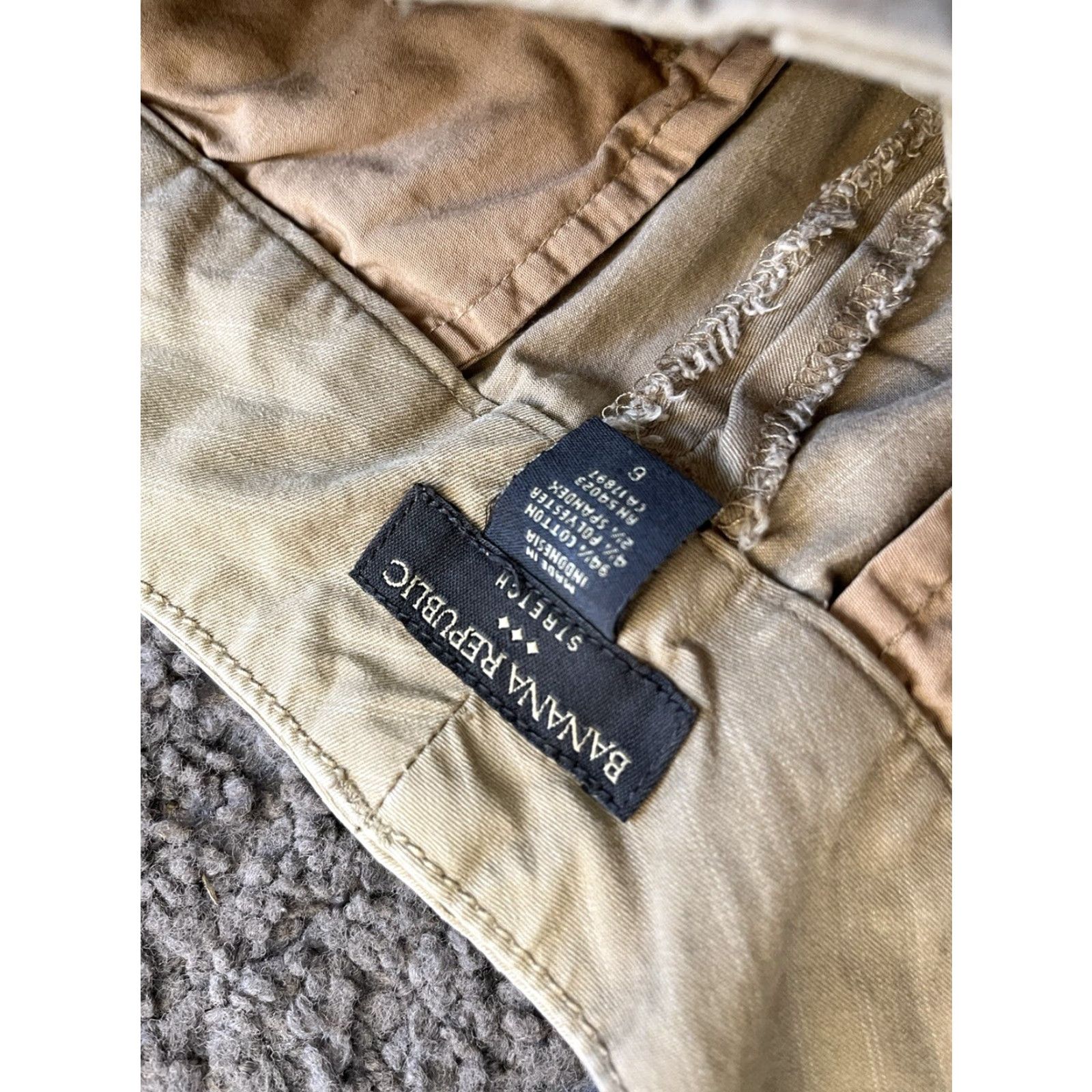Banana Republic Banana Republic Beige Solid Stretch Dress Casual Pants Womens Regular Y2K Fit Size 6 Size 28" / US 6 / IT 42 - 5 Thumbnail
