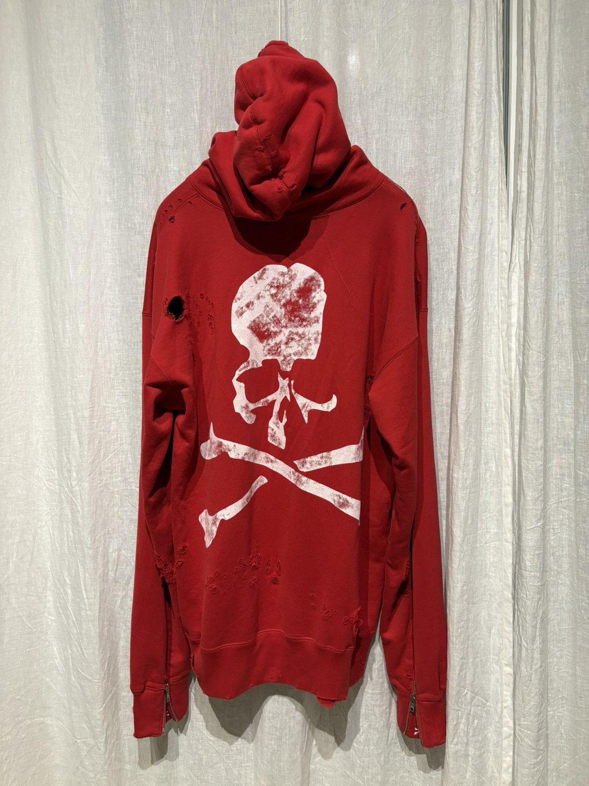 Mastermind Japan Very rare Red Mastermind Japan distressed hoodie Size US L / EU 52-54 / 3 - 1 Thumbnail