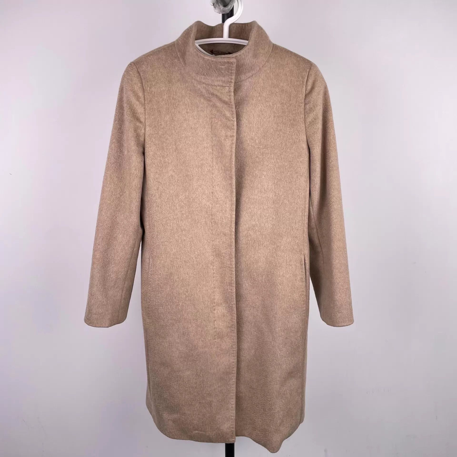 Max Mara Max Mara Women's Camel Cashmere Coat 155/80A Size XS / US 0-2 / IT 36-38 - 1 Thumbnail
