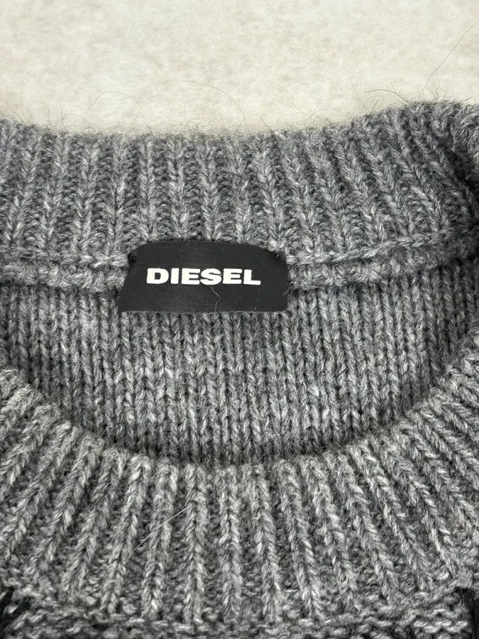 Diesel 2000s Diesel Spiderweb Destroyed Grey Wool Sweater Size US S / EU 44-46 / 1 - 10 Thumbnail