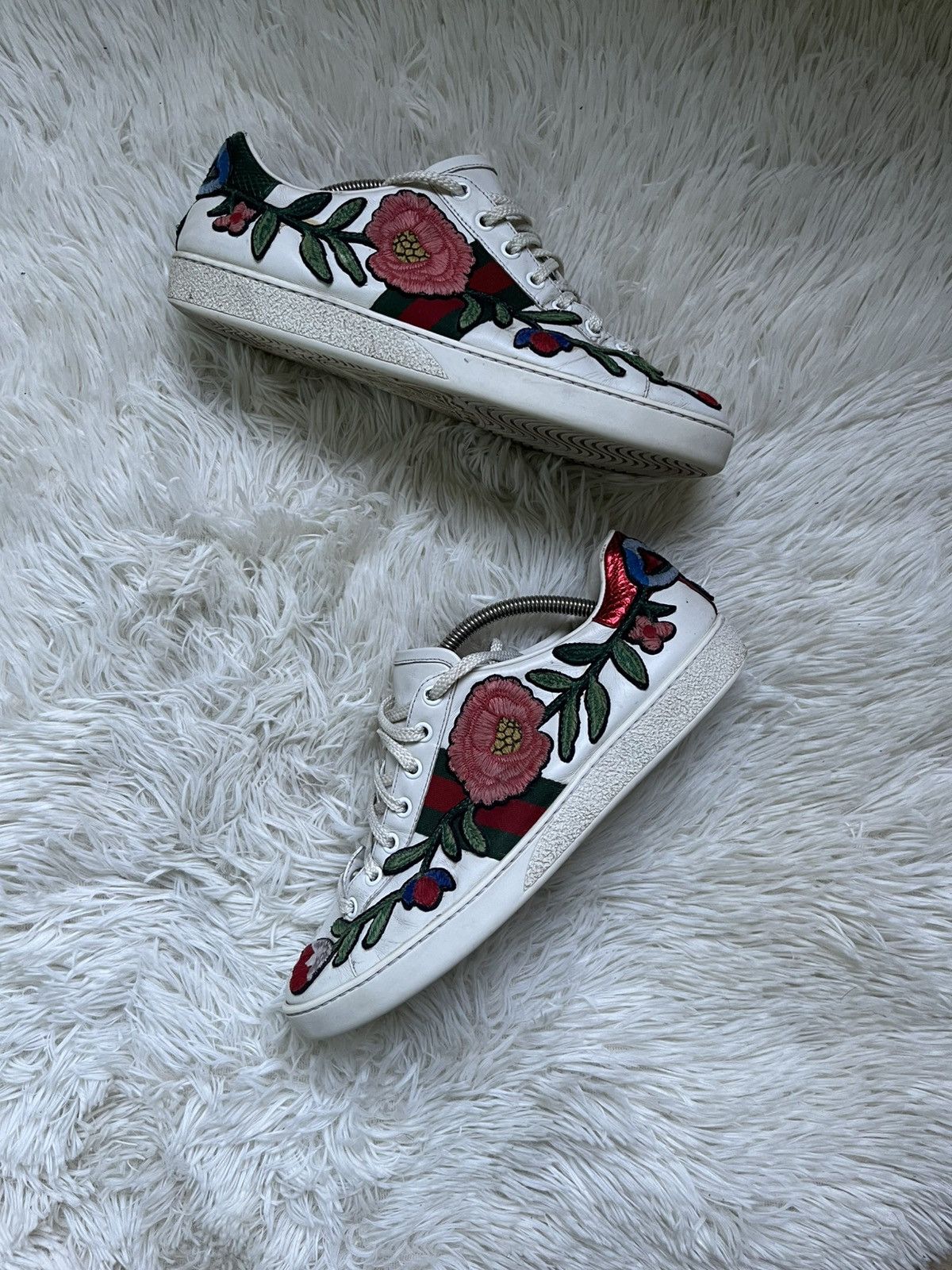 Gucci Gucci ace Floral Print Leather Sneakers Size US 9 / IT 39 - 1 Thumbnail