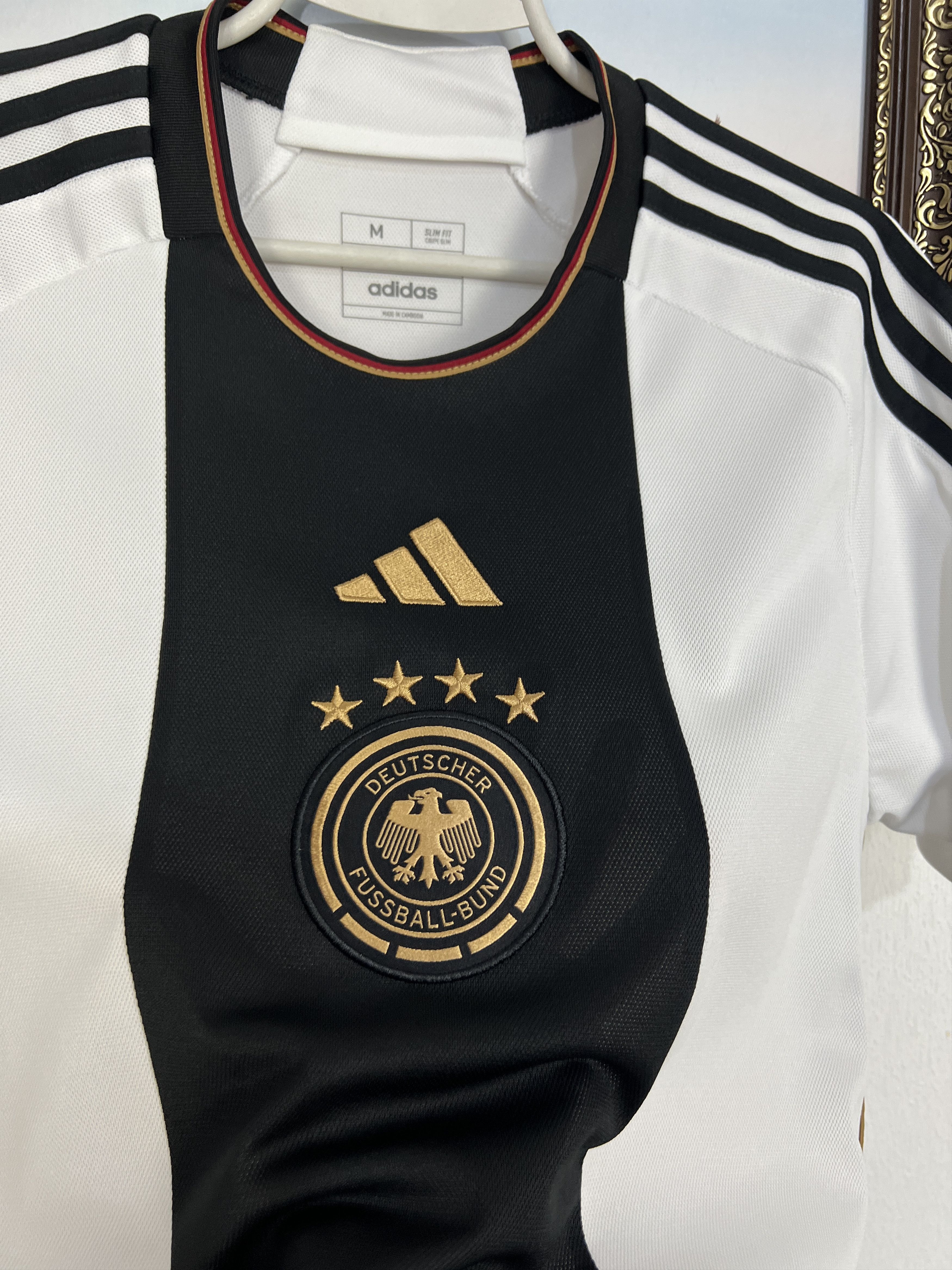 Adidas Germany Home football shirt 2022 Soccer Jersey Trikot Rare Size US M / EU 48-50 / 2 - 3 Thumbnail