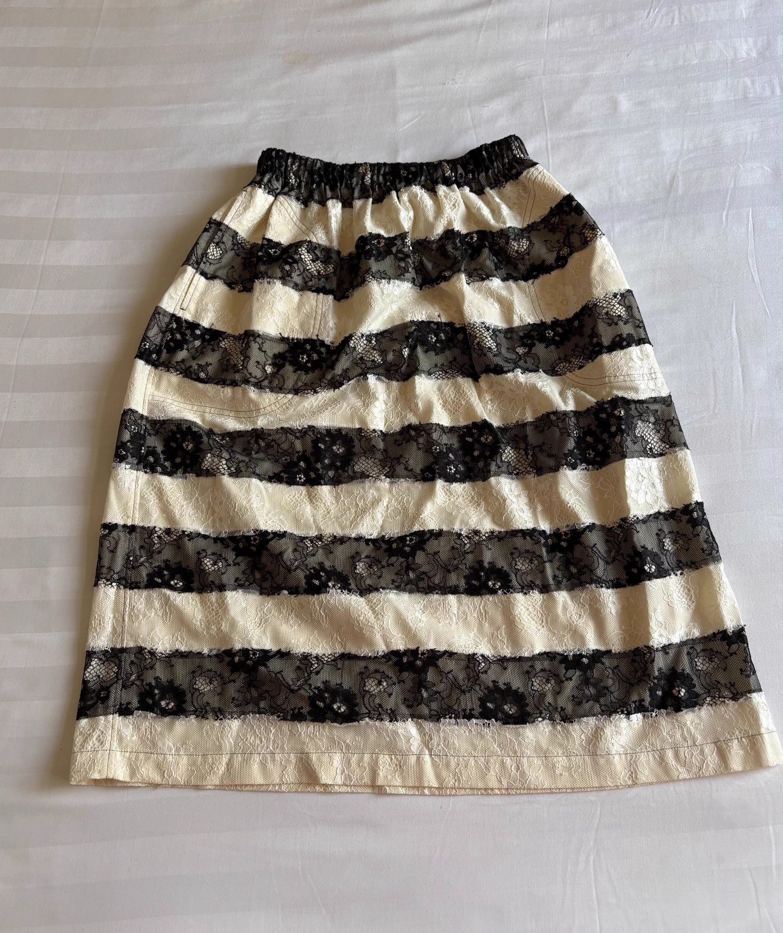 Junya Watanabe JUNYA WATANABE black white lace colorblocked skirts M Size 27" / US 4 / IT 40 - 1 Thumbnail