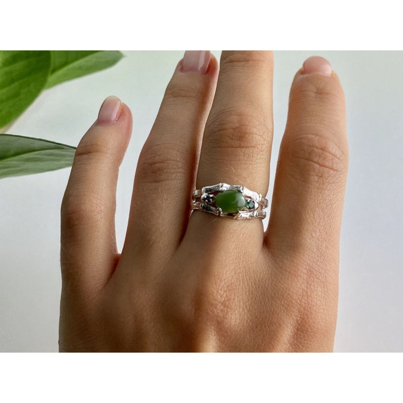 Jewelry 925 STERLING SILVER NEPHRITE ( JADE ) & EMERALDS RING SIZE 8 Size ONE SIZE - 10 Thumbnail