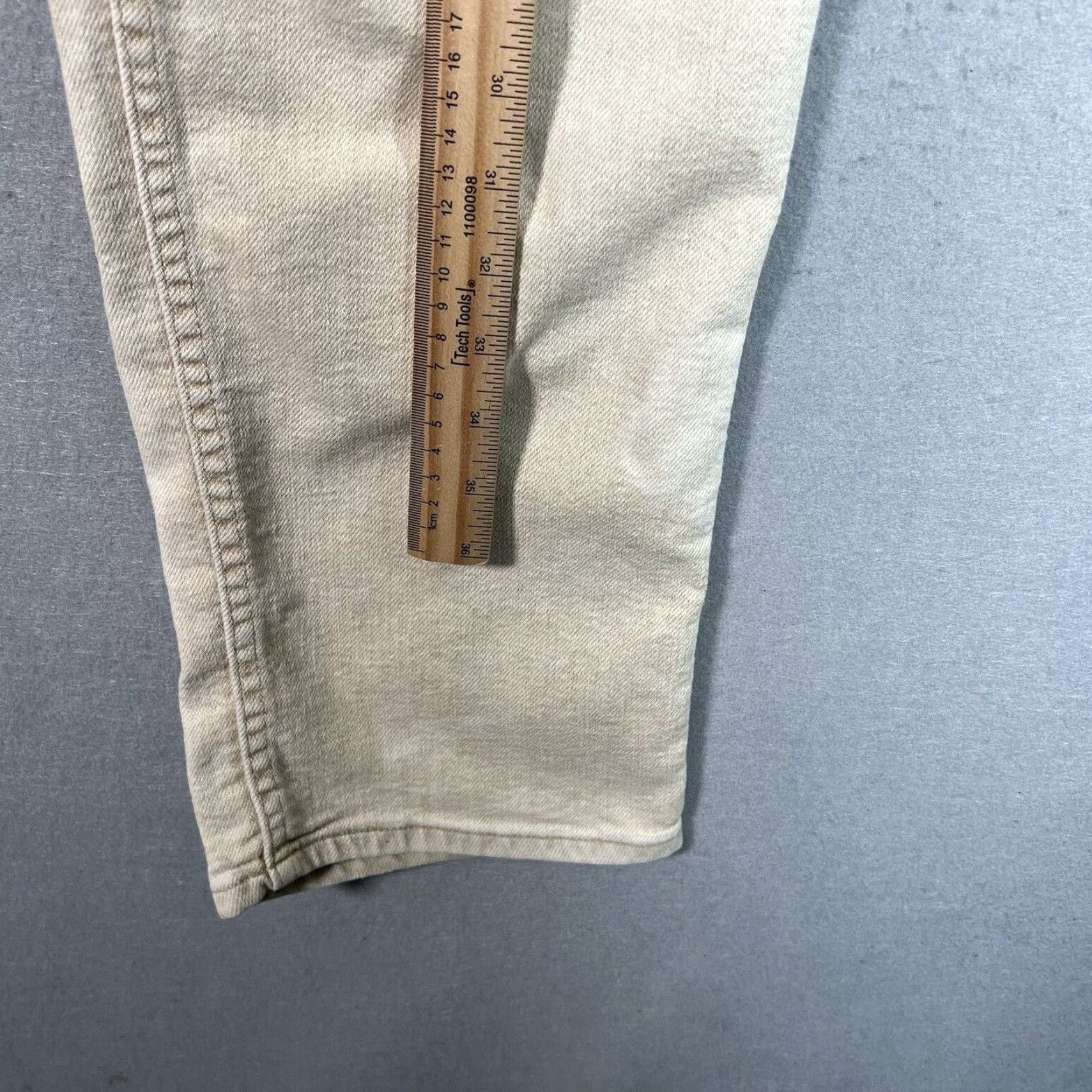 Levi's VINTAGE Levis Jeans Relaxed Fit Adult 36 x 32 Beige Made In USA Mens Y2K Size US 36 / EU 52 - 3 Thumbnail