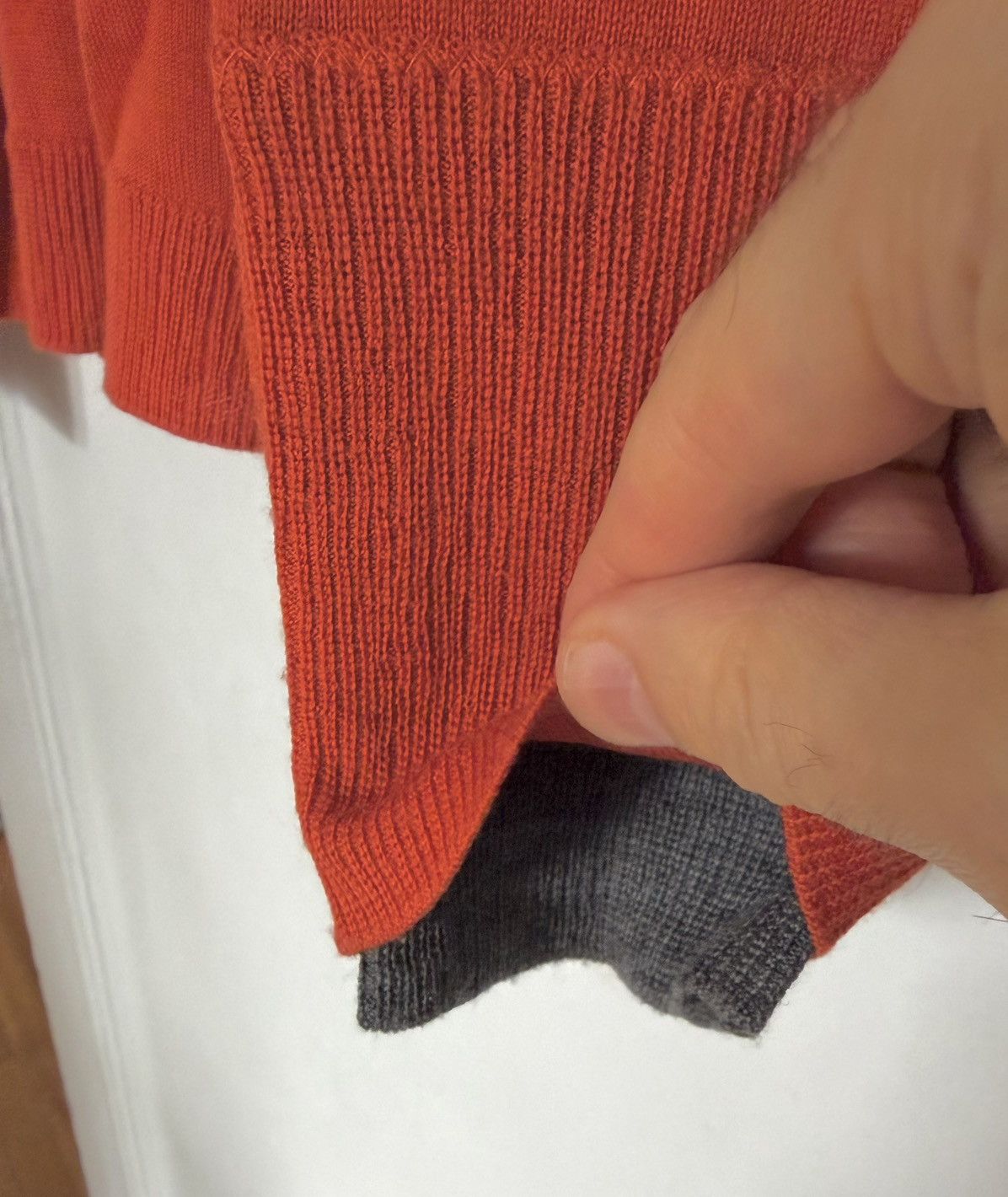Bally Bally Men’s Orange Wool V-Neck Sweater Size M Size US M / EU 48-50 / 2 - 3 Thumbnail
