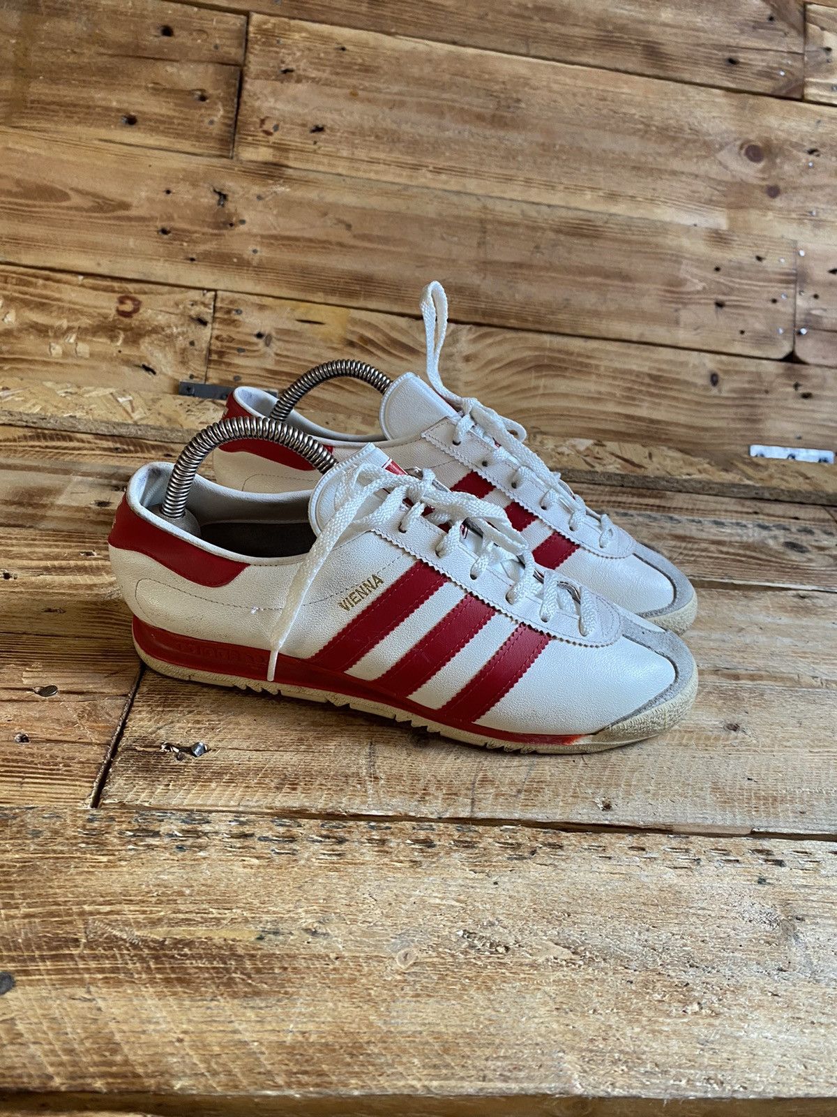 Kasut adidas vintage online