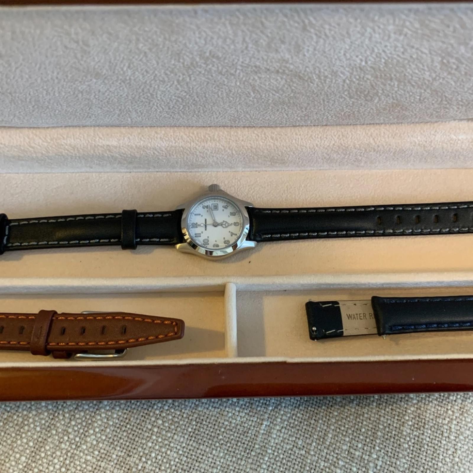 Tourne de Transmission TOURNEAU Women's Watch Authentic NEW Size ONE SIZE - 2 Thumbnail