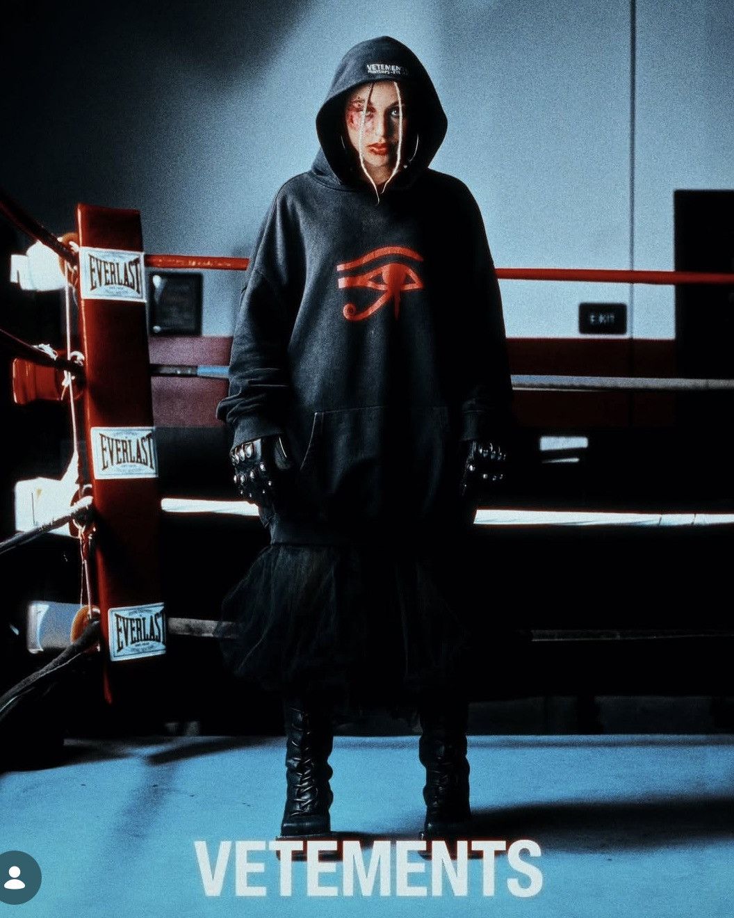 vetements hoodyパーカー EU size オーバーフィットのXL Vetements RARE * Vetements 18ss Eye Of Horus Hoodie | Grailed