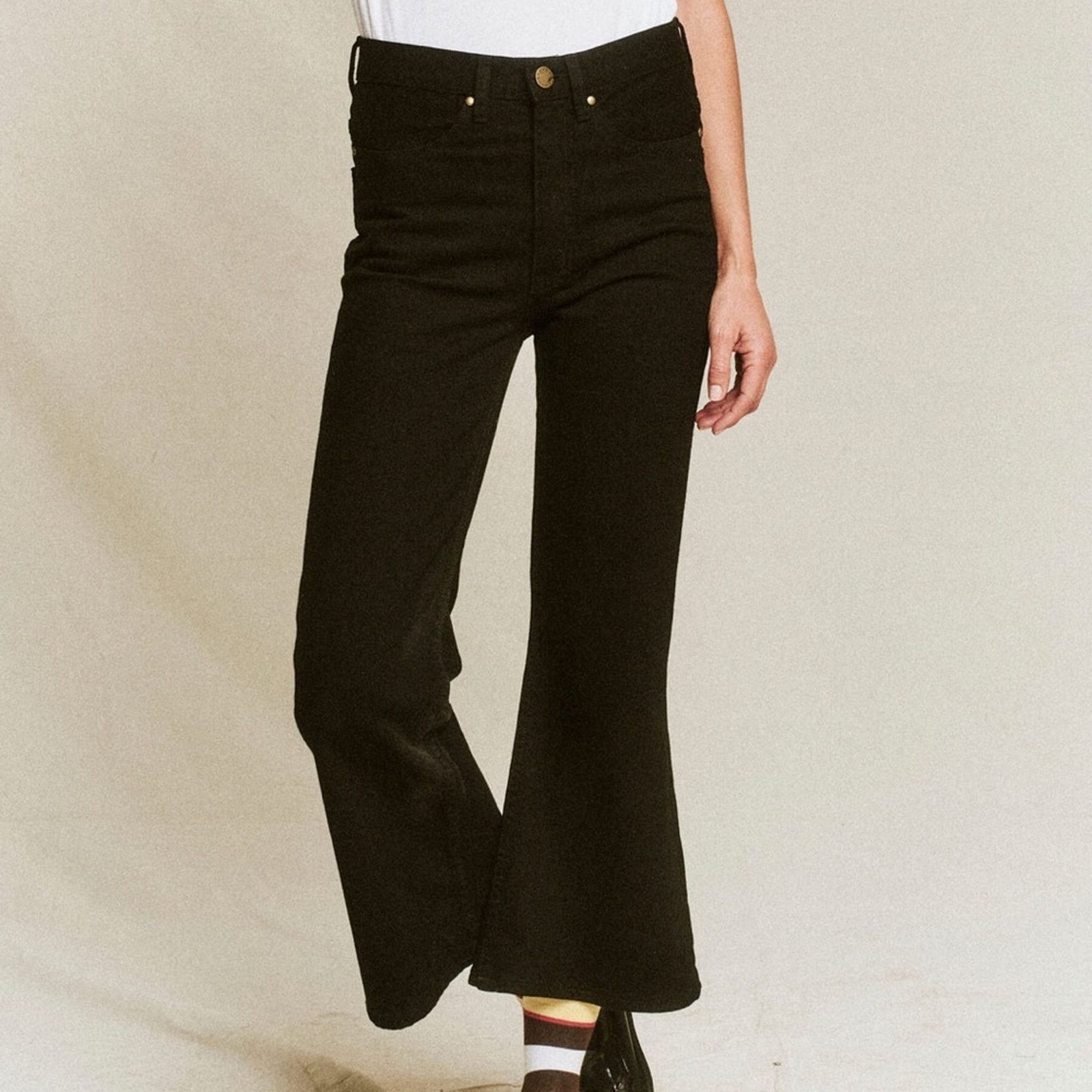 THE GREAT NWT The Great The Kick Bell Jeans Onyx Black Denim Tassel 26 Size 26" / US 2 / IT 38 - 4 Thumbnail