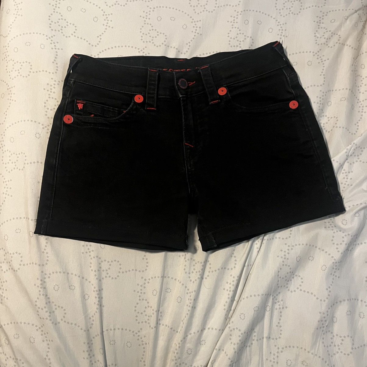 True Religion True Religion Manchester United Rocco Micro Shorts Size US 28 / EU 44 - 1 Thumbnail