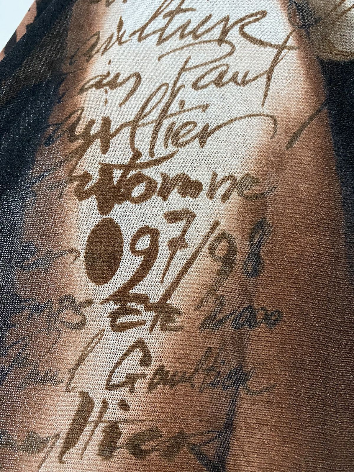 Jean Paul Gaultier AW97/98 Kissing Lovers mesh top Size US L / EU 52-54 / 3 - 6 Thumbnail