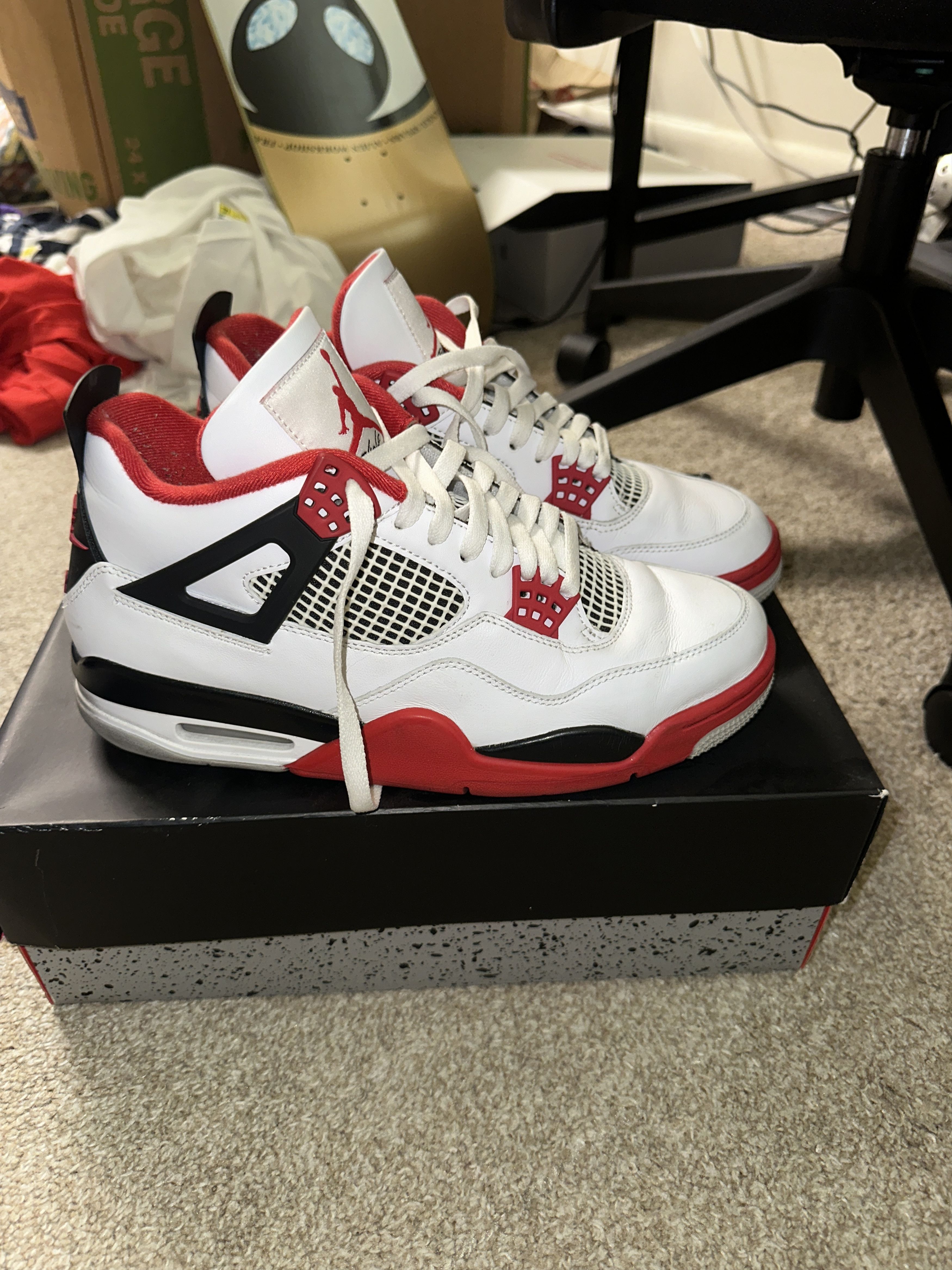 Jordan Brand Jordan 4 fire red 2020 Size US 9.5 / EU 42-43 - 1 Thumbnail
