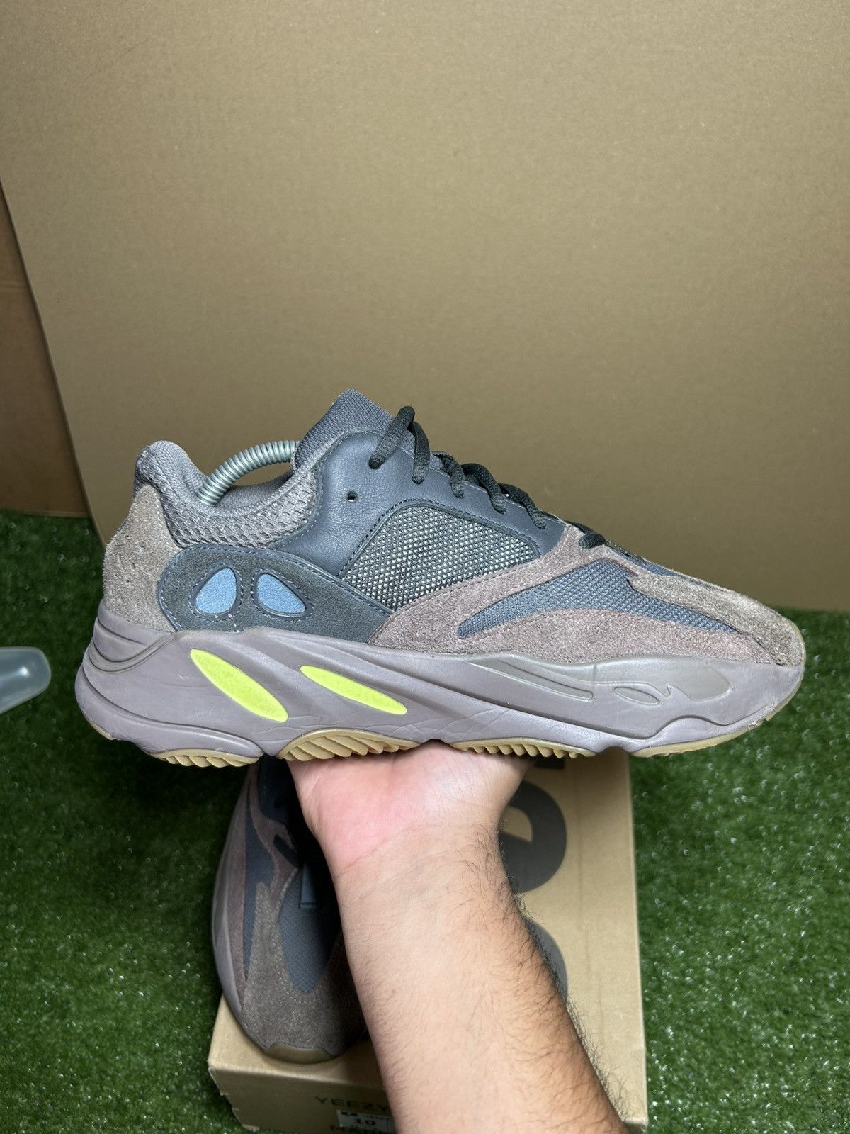 Adidas × Yeezy Yeezy 700 muave Size US 10 / EU 43 - 4 Thumbnail