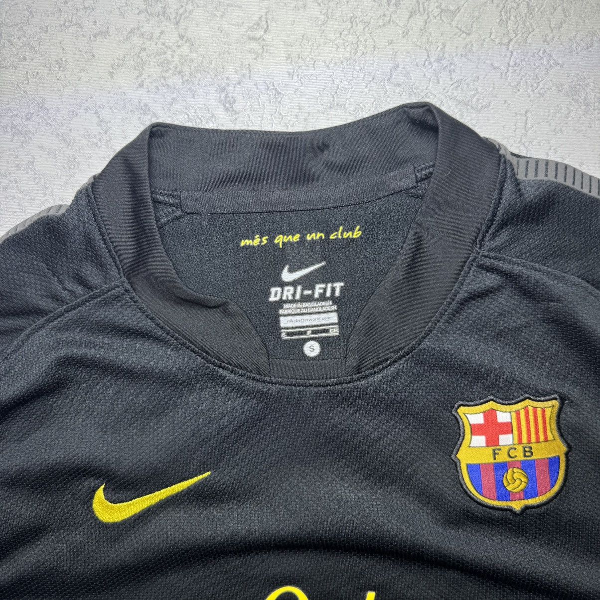 Nike Nike FC Barcelona 2011 Away Jersey MESSI #10 Size US S / EU 44-46 / 1 - 10 Thumbnail