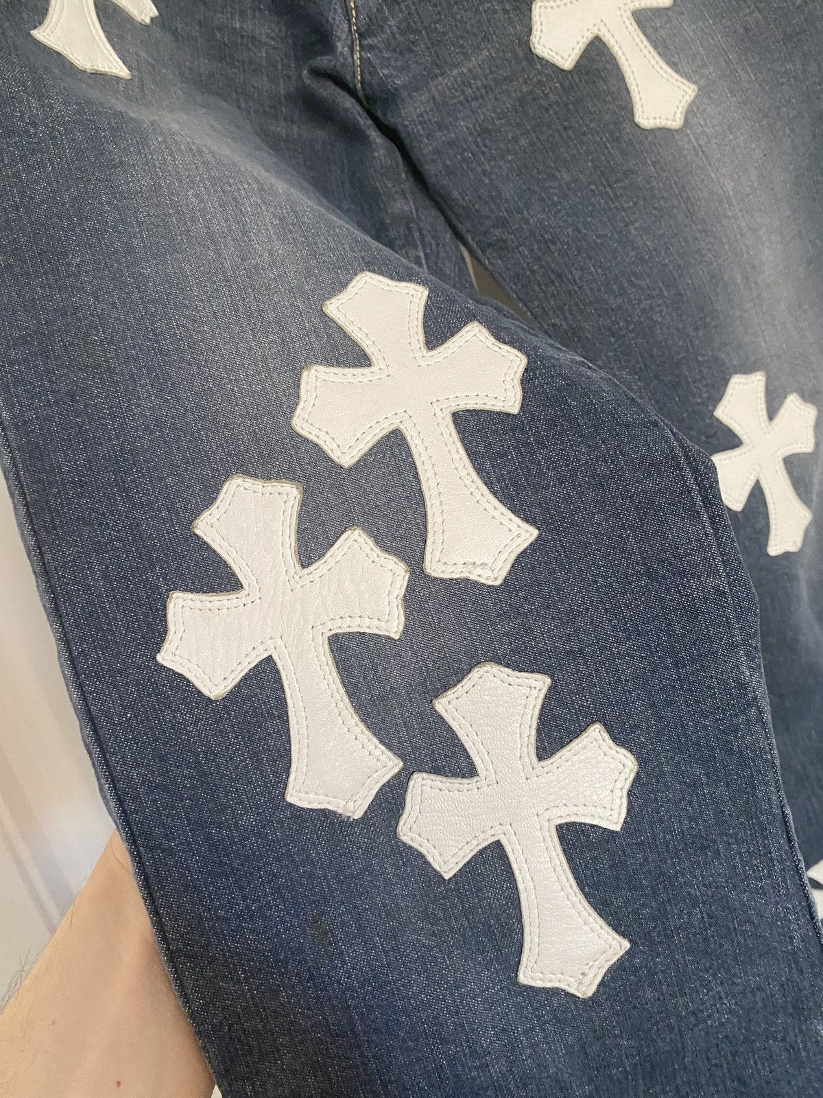 Chrome Hearts Chrome Hearts Vintage White Cross Patch Jeans Size US 27 - 8 Thumbnail