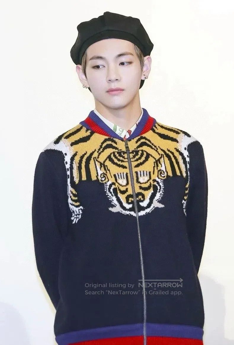 Gucci Gucci Dark blue knitted tiger head jacket Size US S / EU 44-46 / 1 - 8 Thumbnail