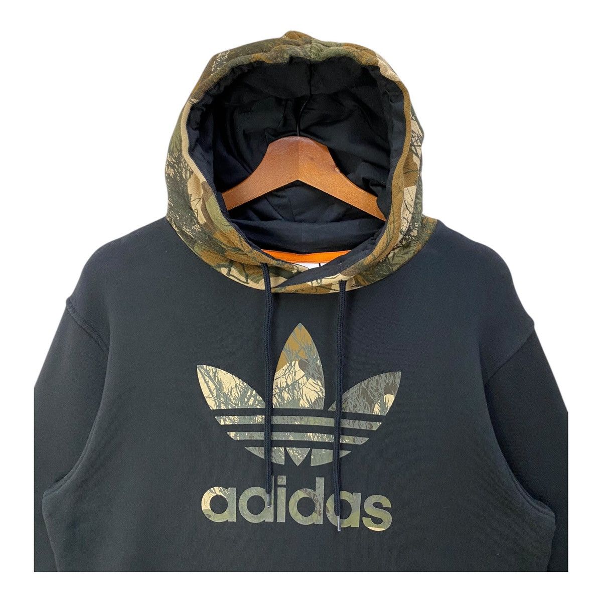 Adidas Adidas Trefoil Real Tree Hoodie Big Logo Spellout Size M Size US M / EU 48-50 / 2 - 2 Thumbnail