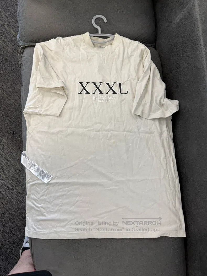Balenciaga Balenciaga 3XL Embroidered Short Sleeve T-Shirt Beige Size US L / EU 52-54 / 3 - 1 Thumbnail