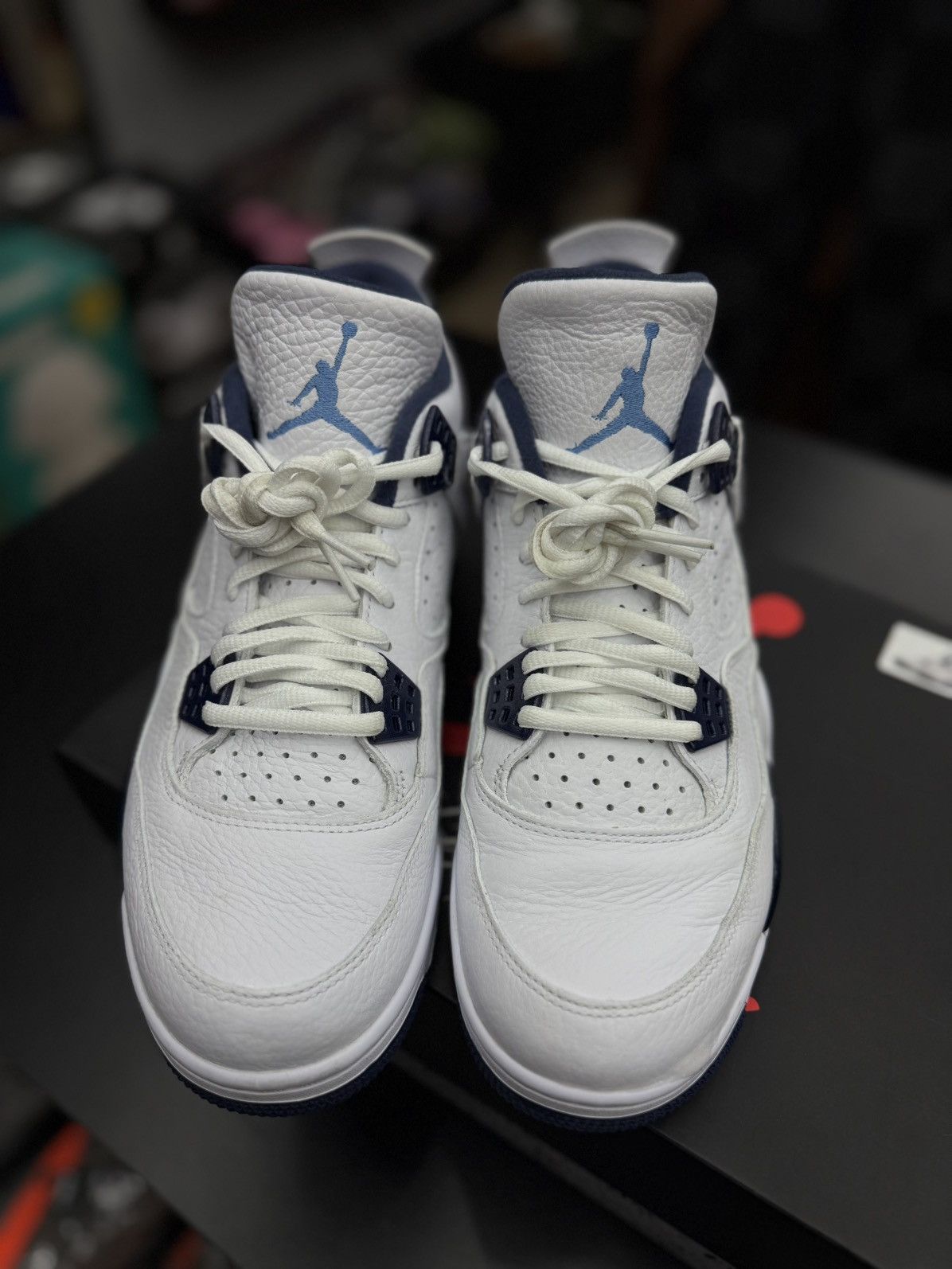 Nike Nike Jordan 4 Columbia (2015) Size 9 Pre Owned 🧼 Size US 9 / EU 42 - 4 Thumbnail