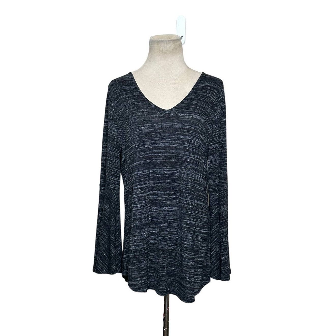 Loft Loft marbled black v neck flare sleeves open back top size M Size M / US 6-8 / IT 42-44 - 1 Thumbnail