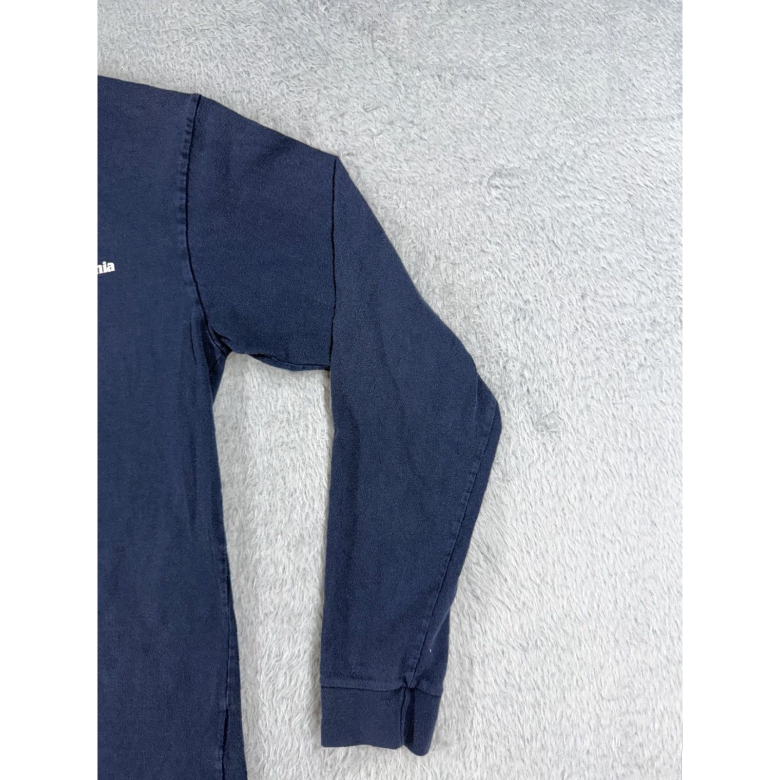 Patagonia Patagonia Shirt Men XS Blue Long Sleeve Crew Neck Logo T-Shirt Size US XS / EU 42 / 0 - 2 Thumbnail